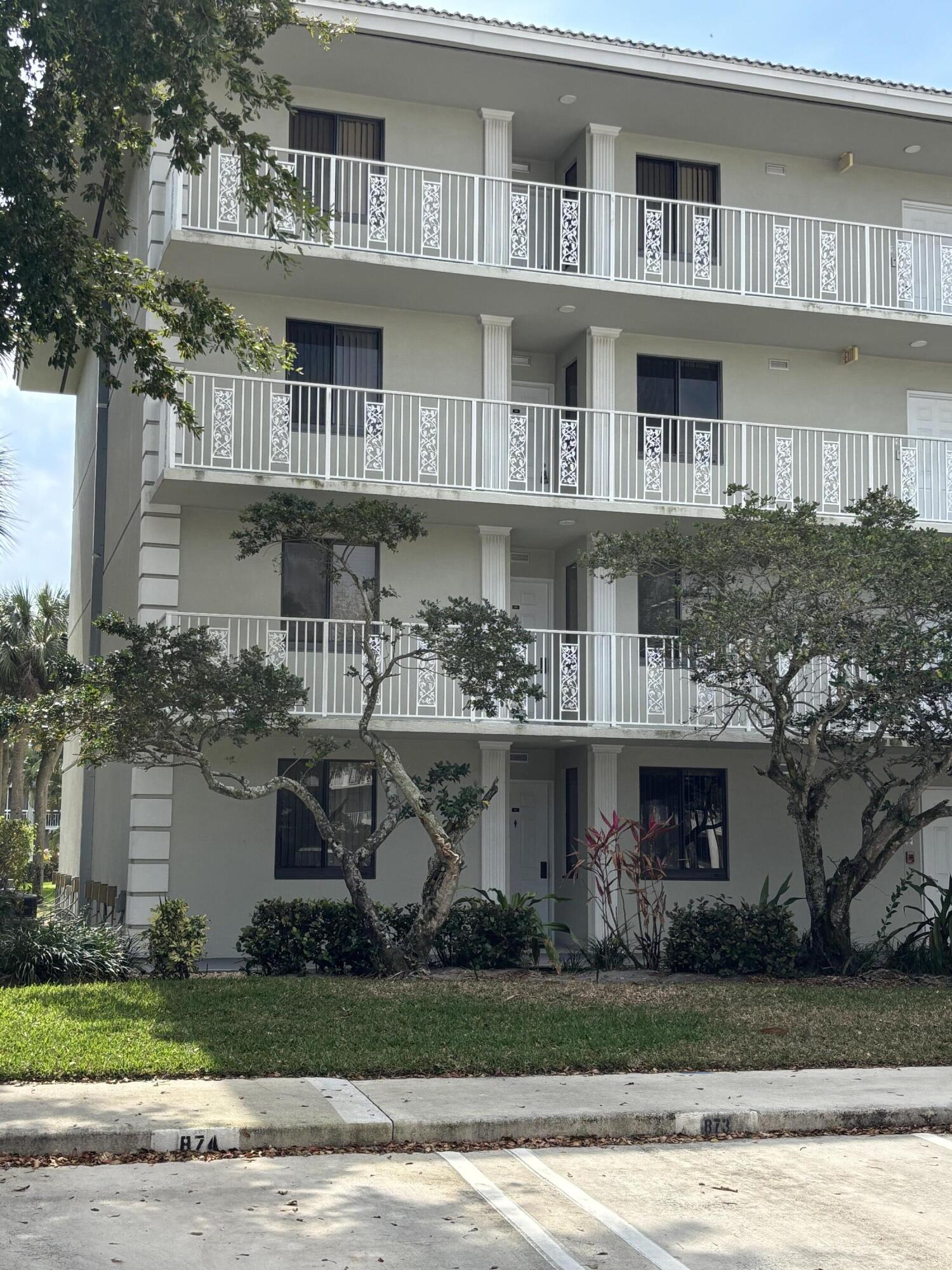 2561 Village Boulevard 101 — photo