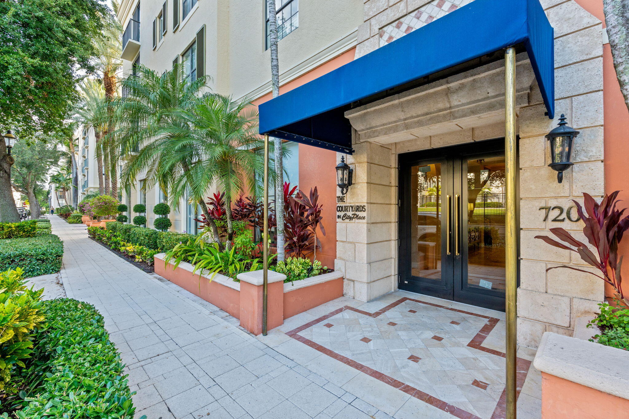 720 S Sapodilla Avenue Unit 106 — photo