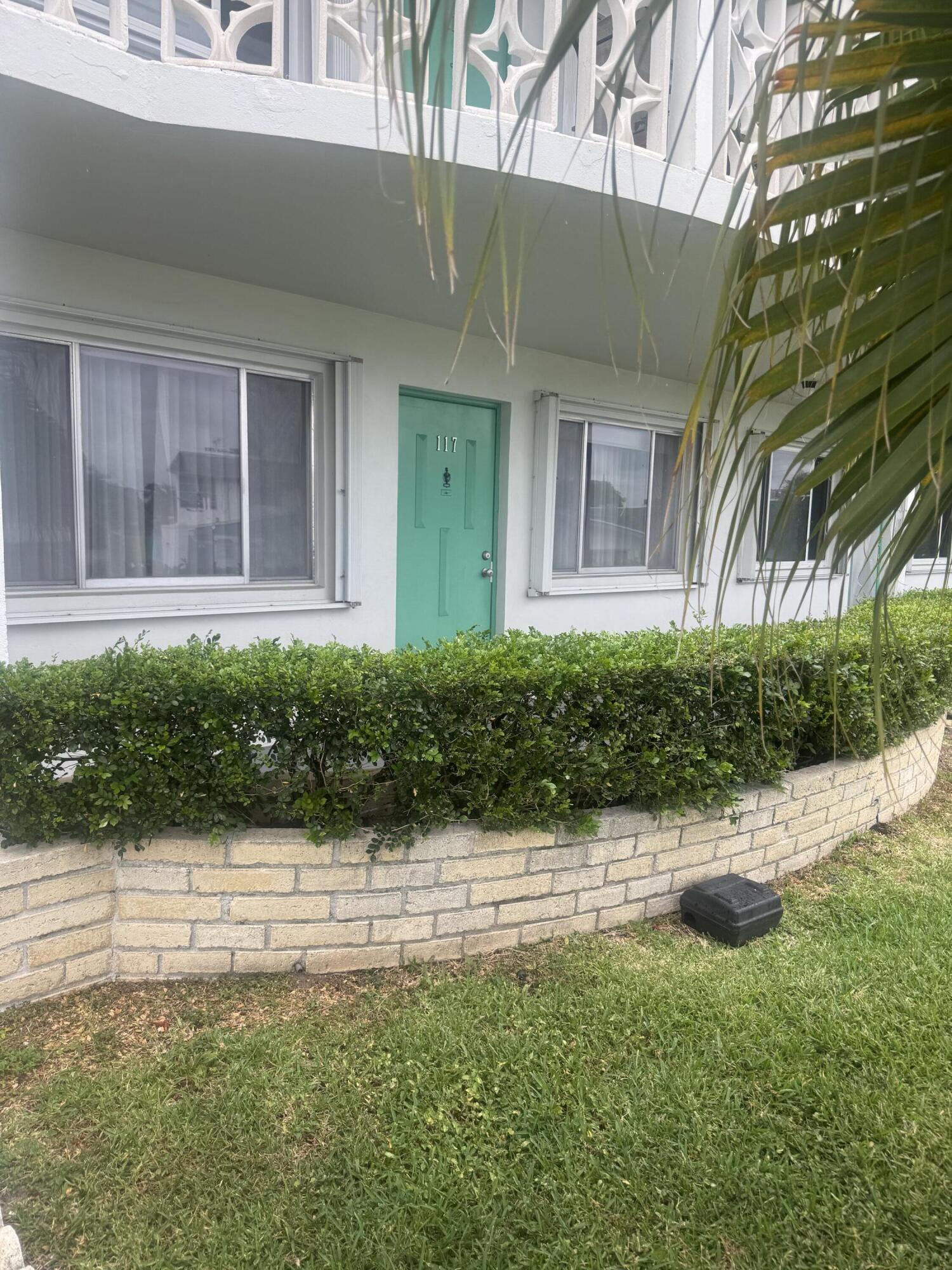 2381 Sunset Avenue 117 — photo