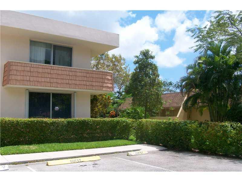 4031 N Cypress Drive 101 — photo