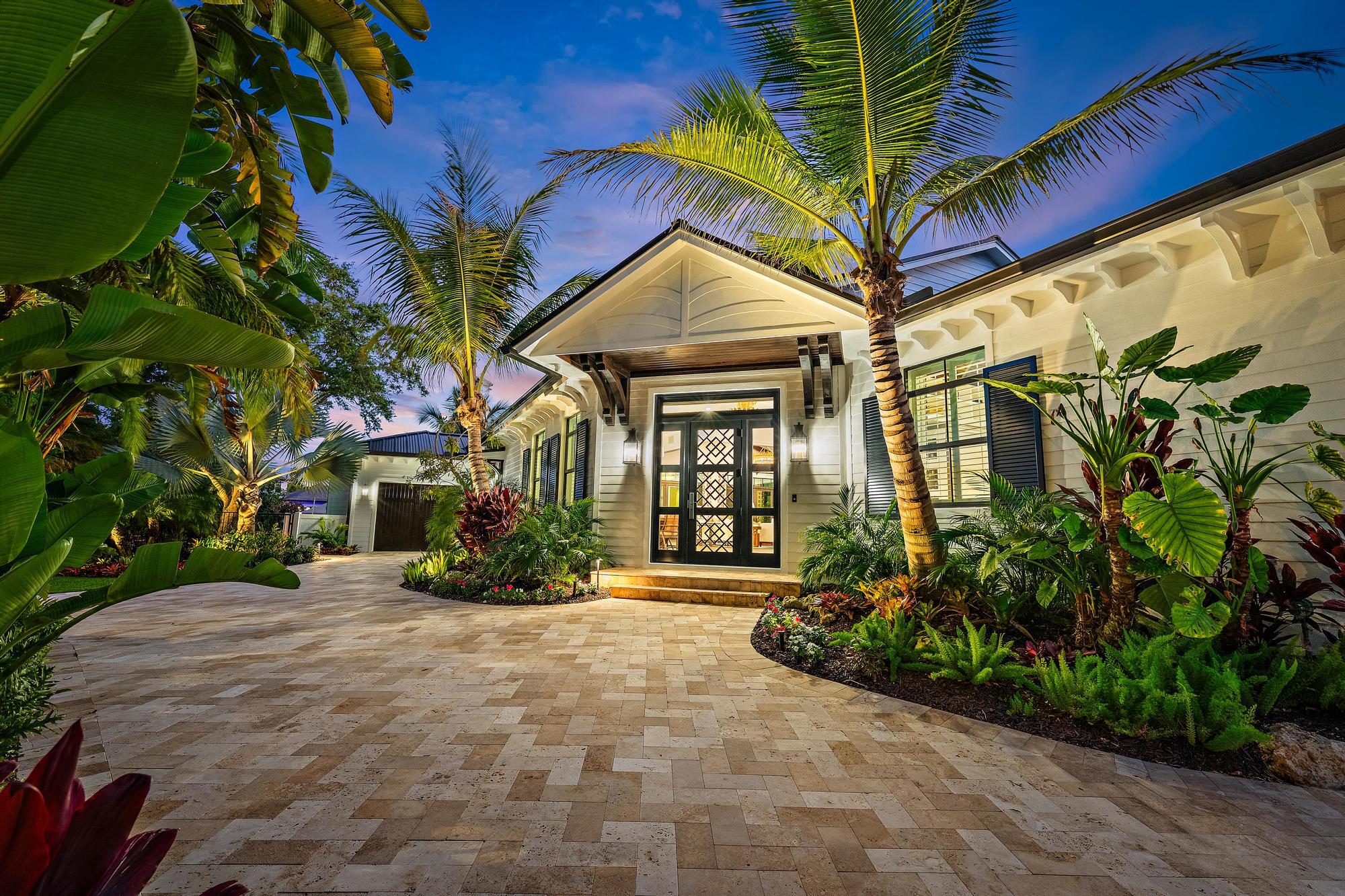 942 Pompano Drive — photo
