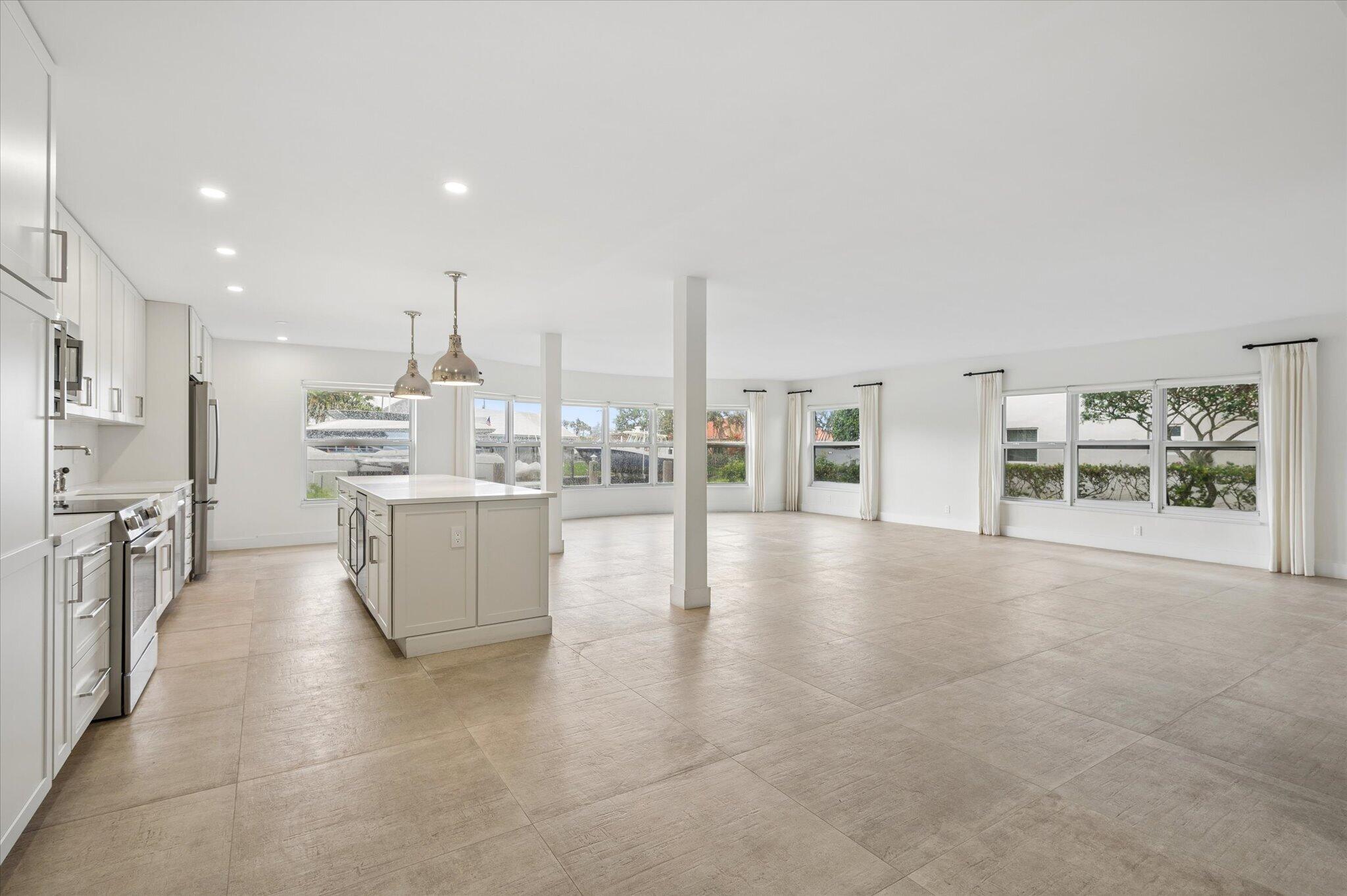 5100 Bayview Drive 106 — photo