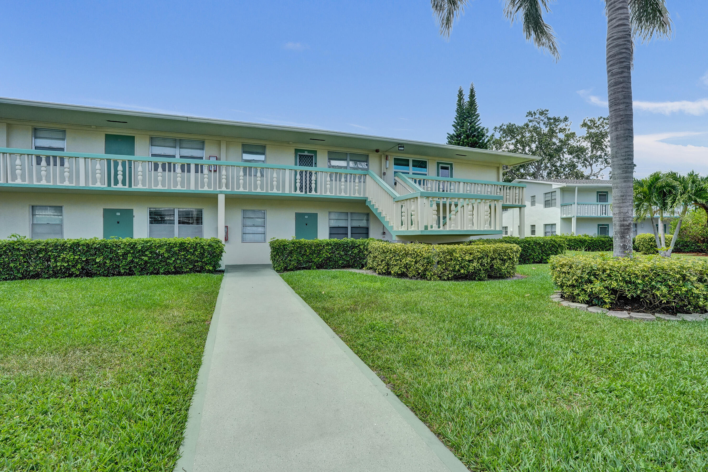 358 Oakridge T 358 — photo