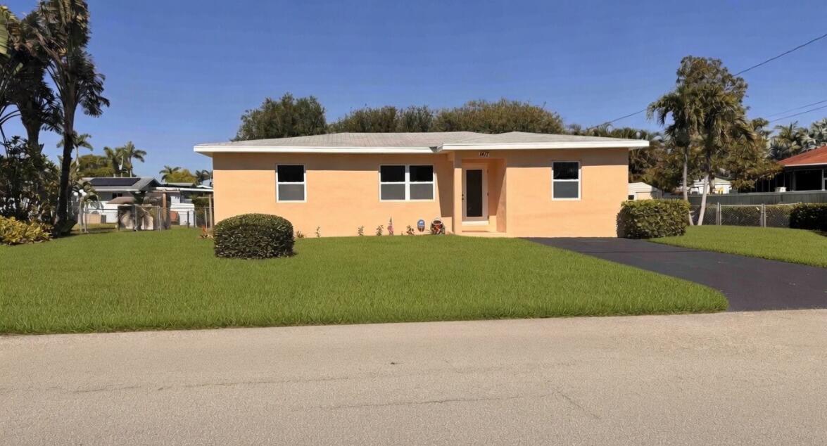 1417 Willow Road — photo