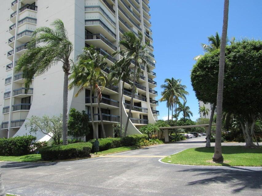 2400 Presidential Way 1803 — photo