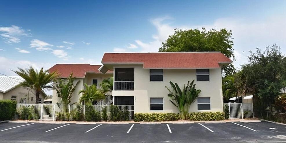 1361 NE 27 Way, Pompano Beach, FL — photo