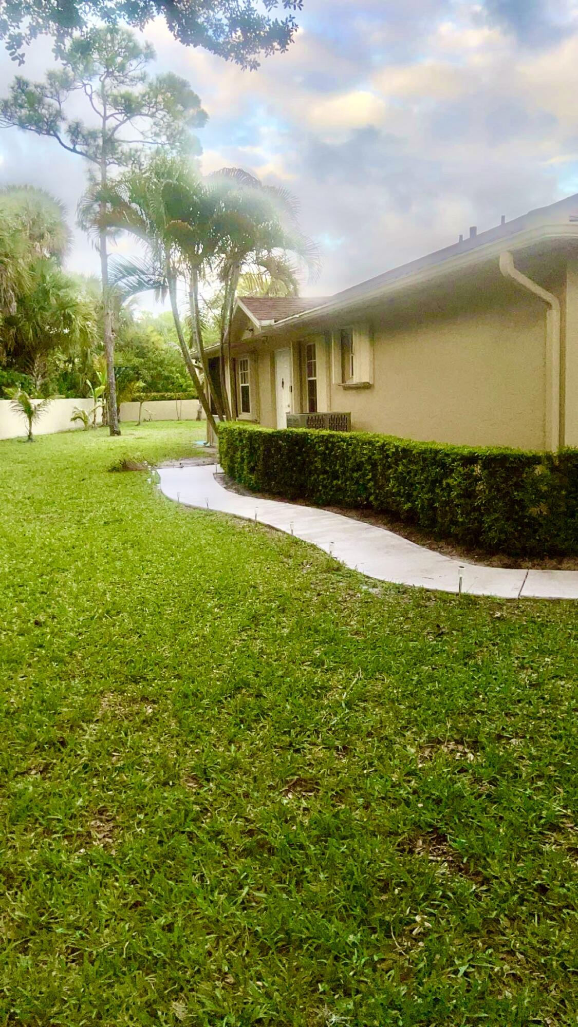2004 Maplewood Drive 2004 — photo