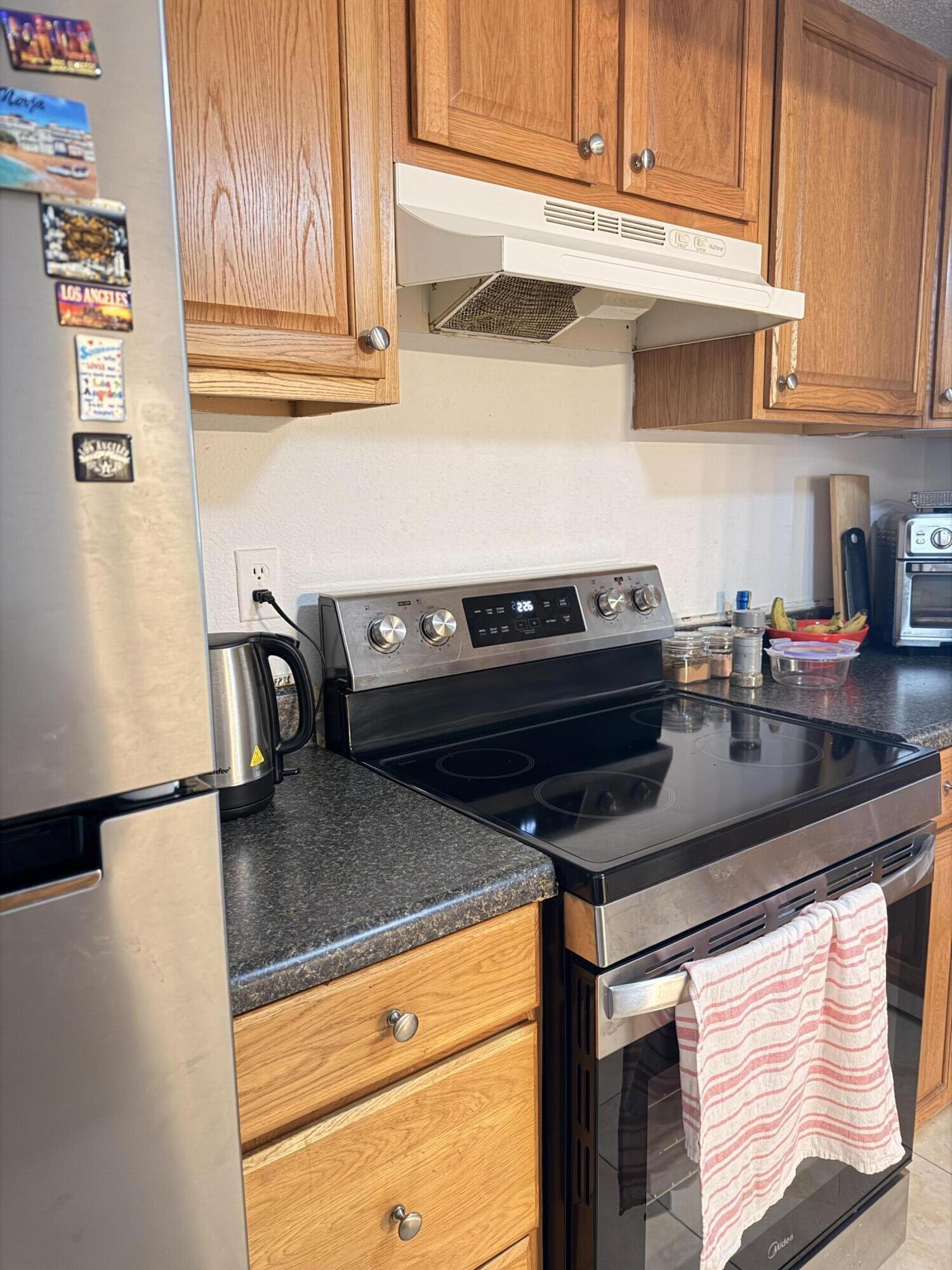 2800 Somerset Drive Unit 201J — photo