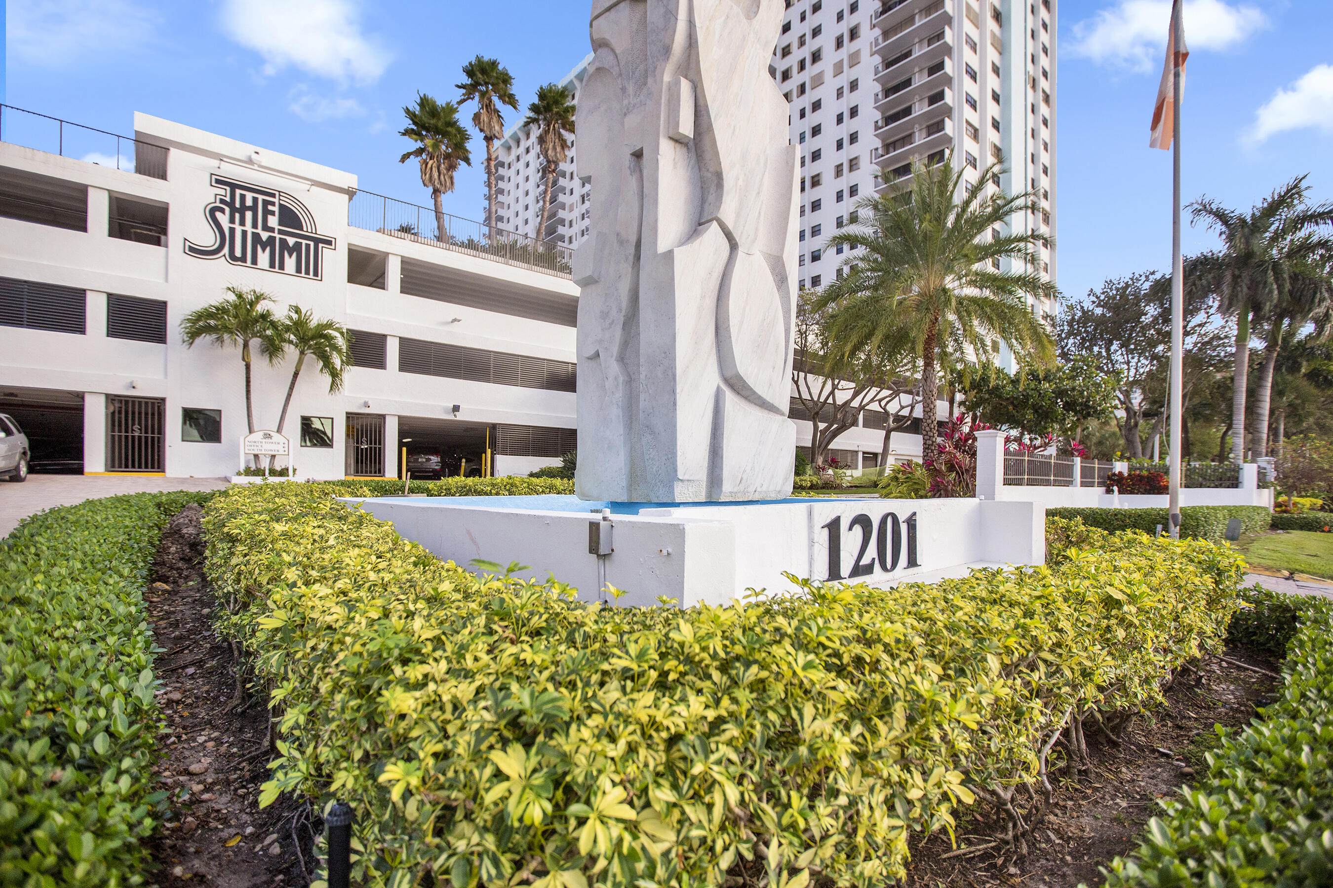 1201 S Ocean Drive 2509S — photo
