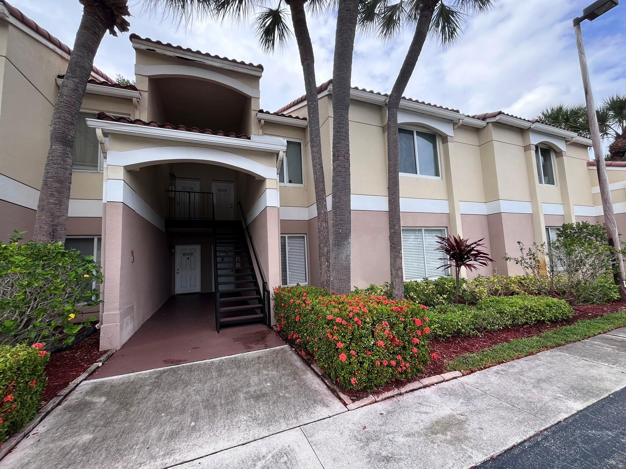815 W Boynton Beach Boulevard 11-107 — photo