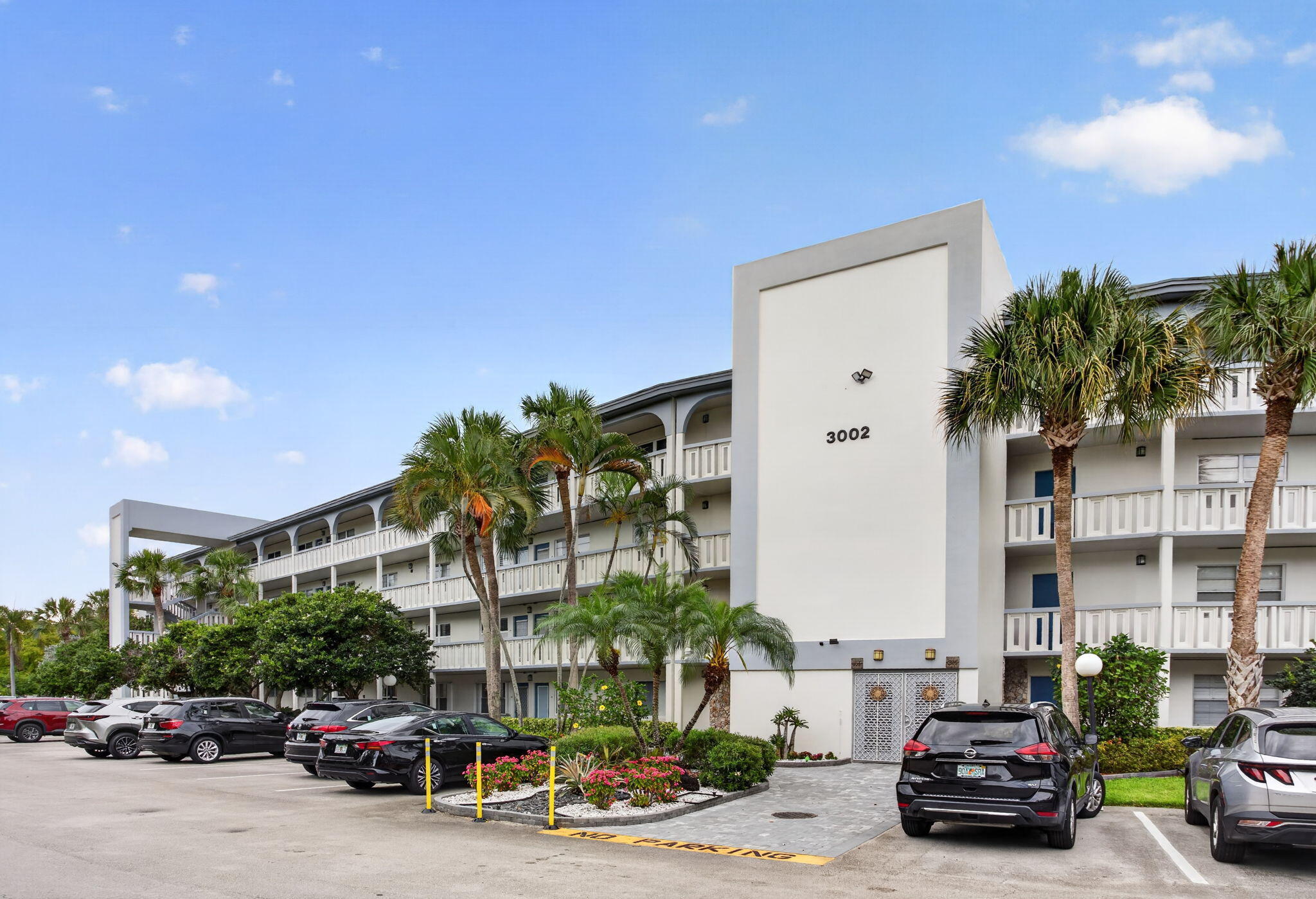 3002 Portofino Isle E3 — photo