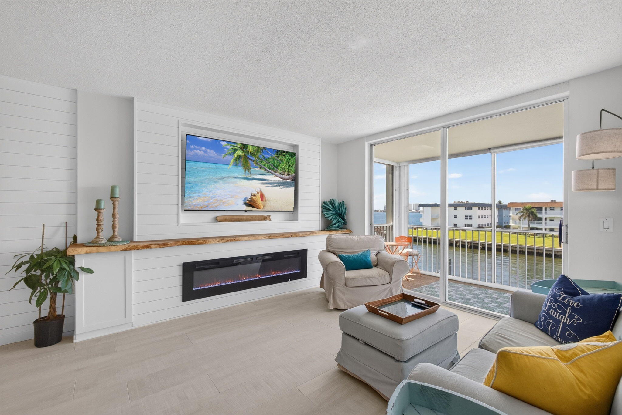 100 Paradise Harbour Boulevard 307 — photo