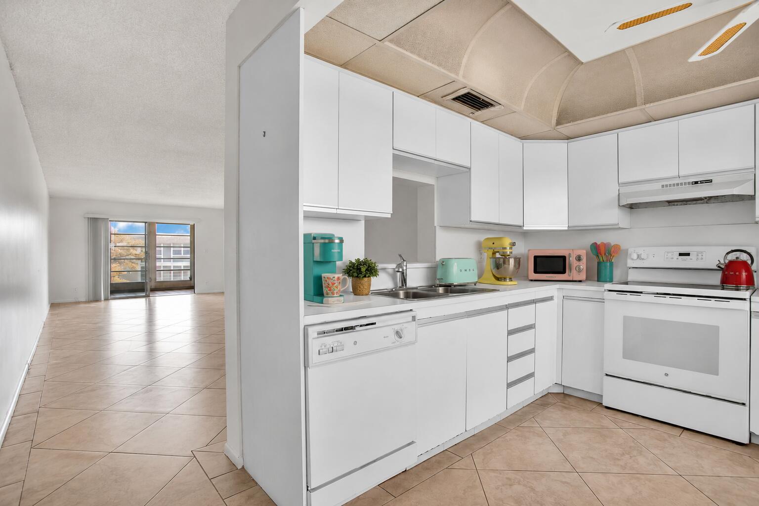 3405 Bimini Lane M4 — photo