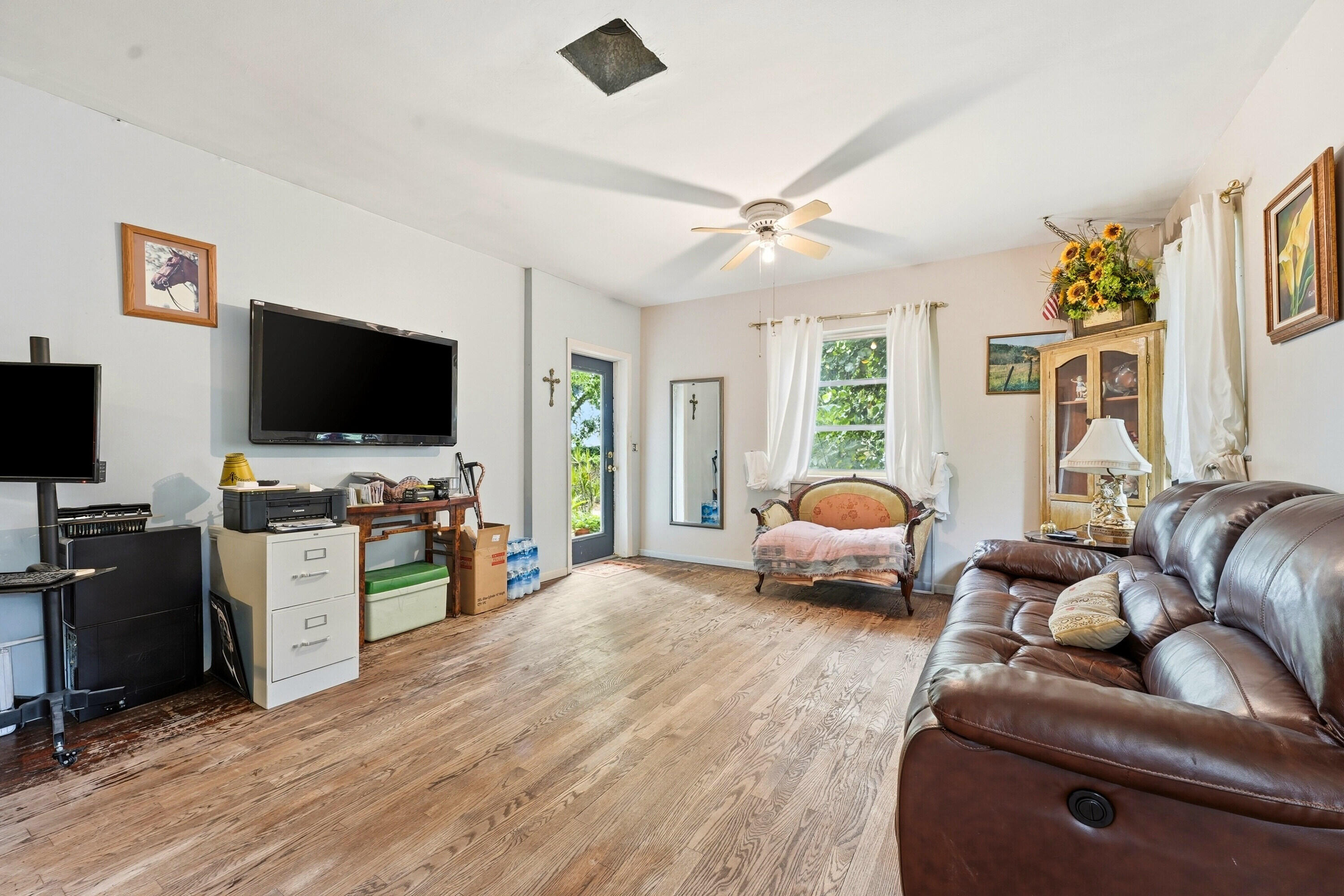 515 Biscayne Drive — photo