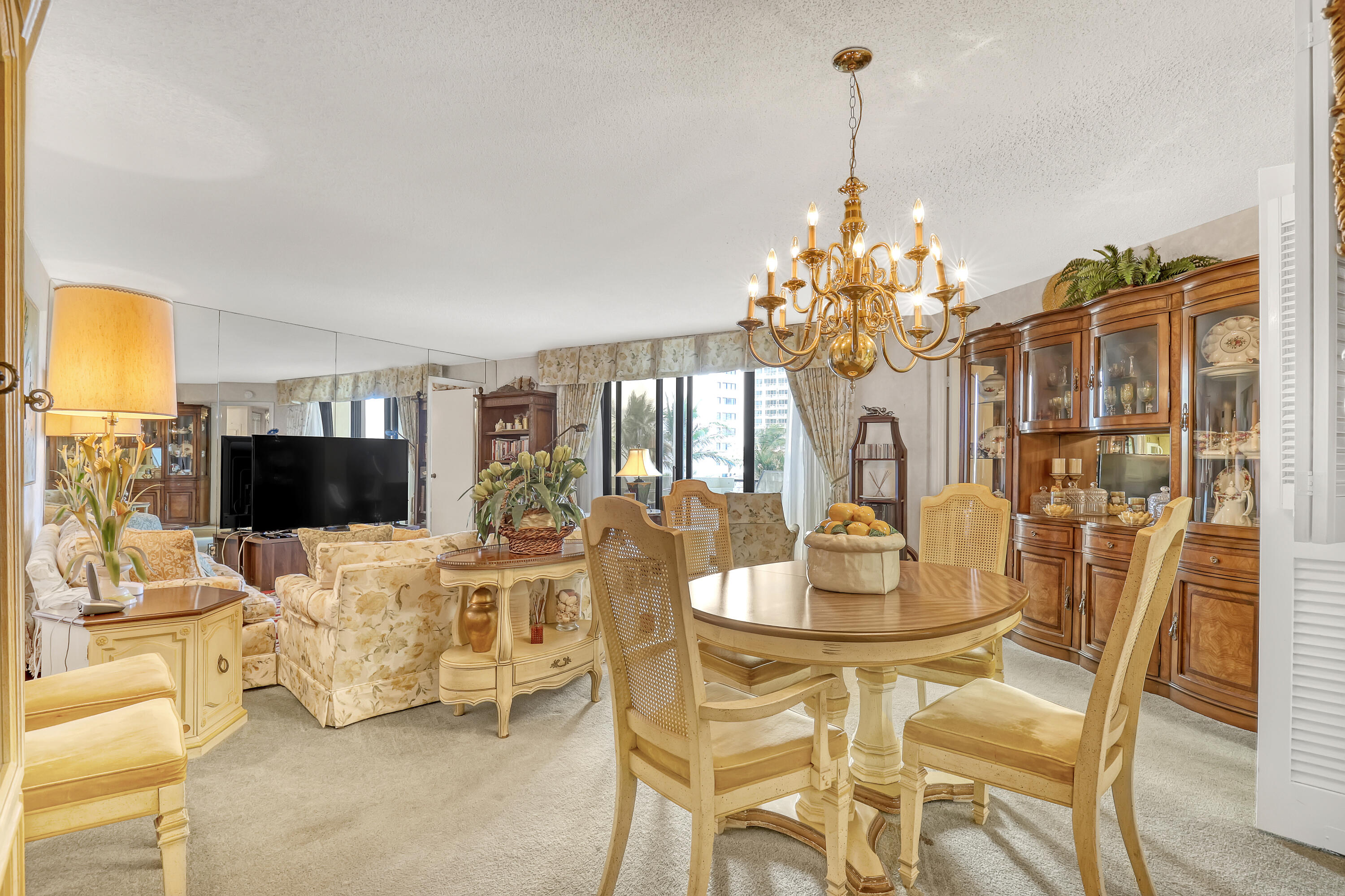 2800 N Ocean Drive A-3c — photo
