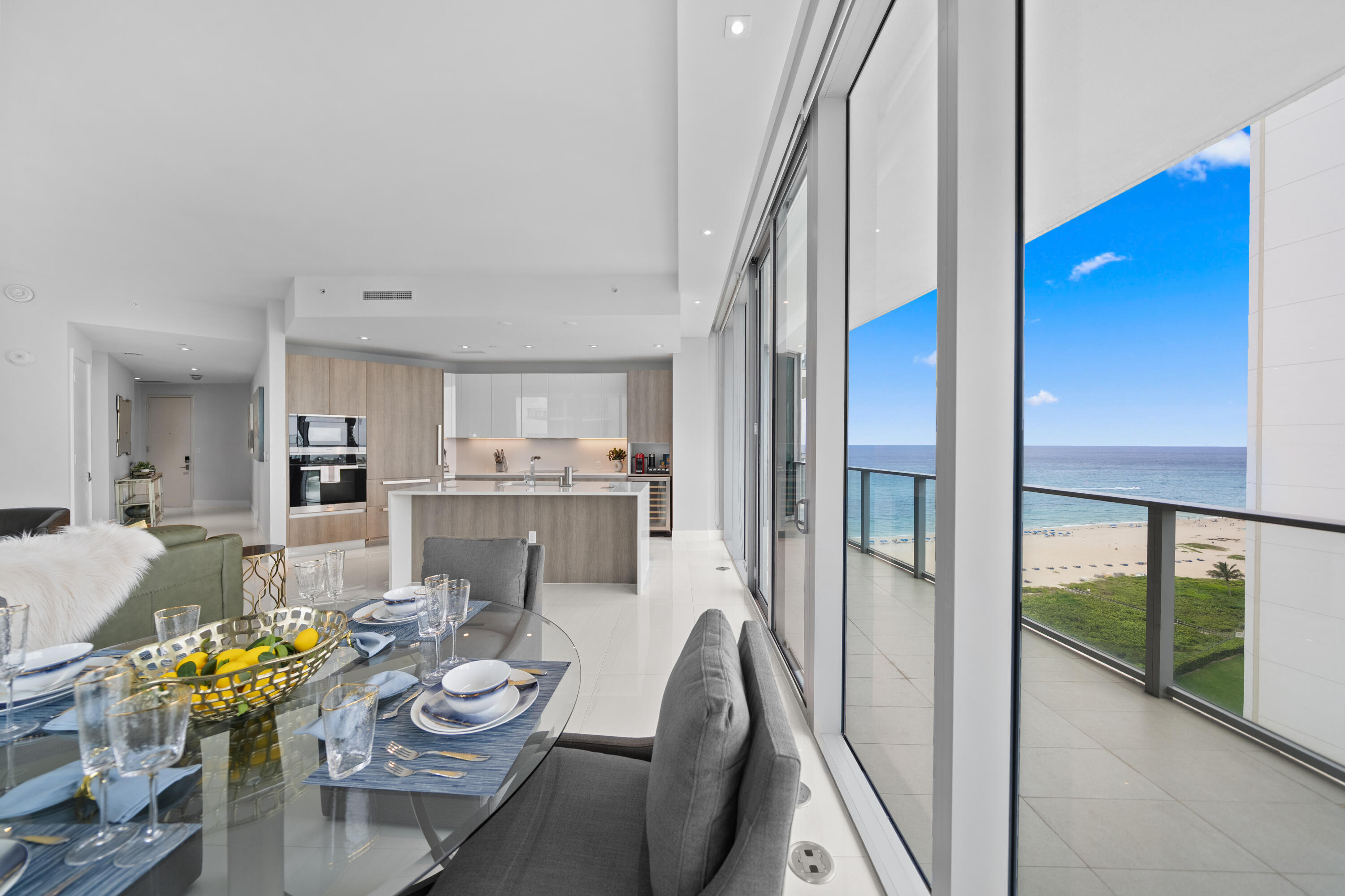 3100 N Ocean Drive H-1608 — photo