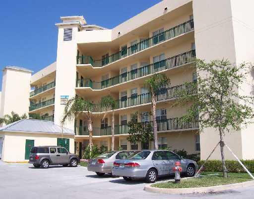 27 Royal Palm Way 406 — photo