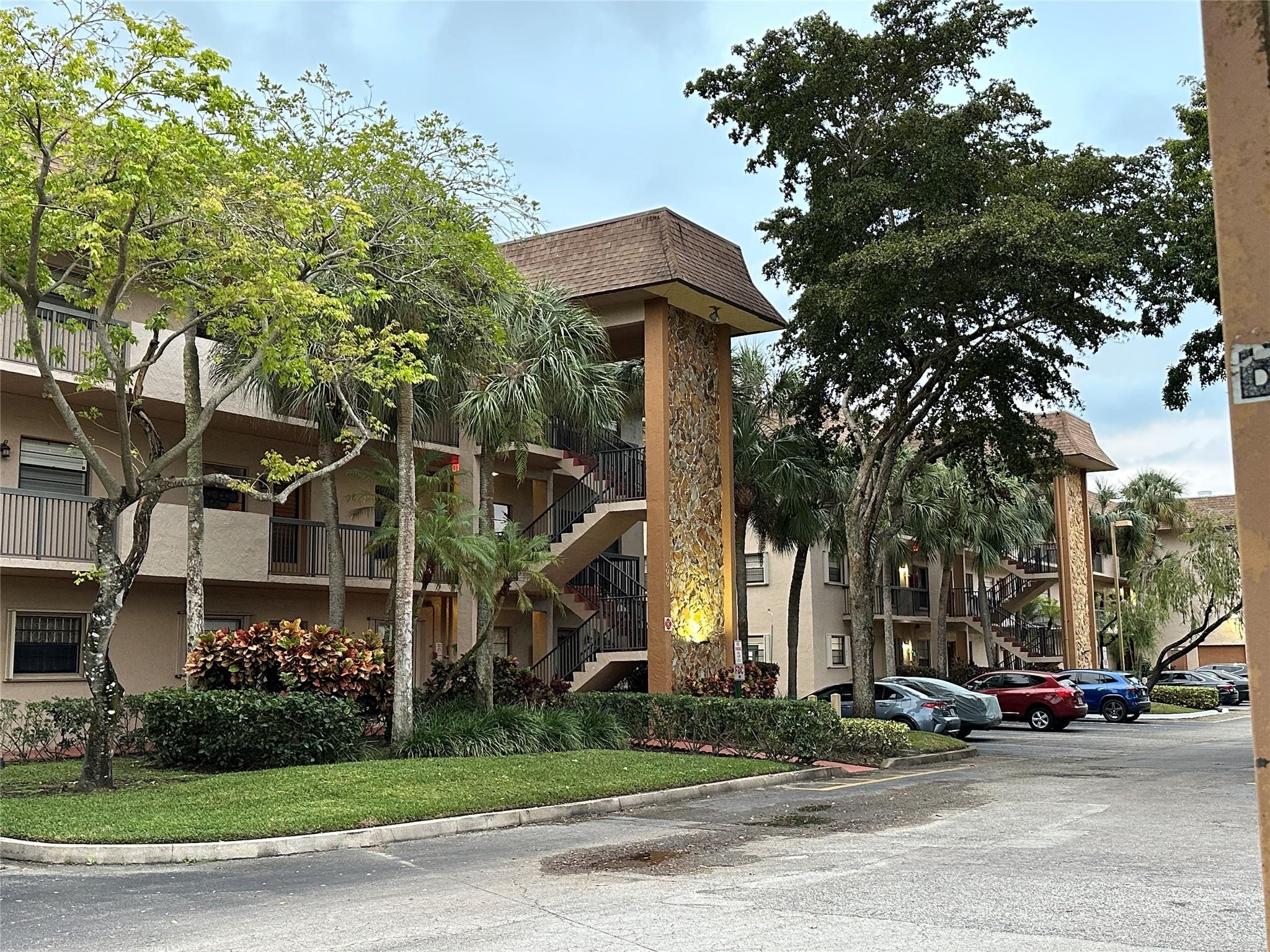 6090 N Sabal Palm Boulevard 110 — photo