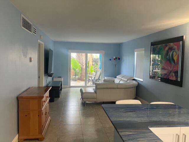 2901 NE 51st Street 5 — photo