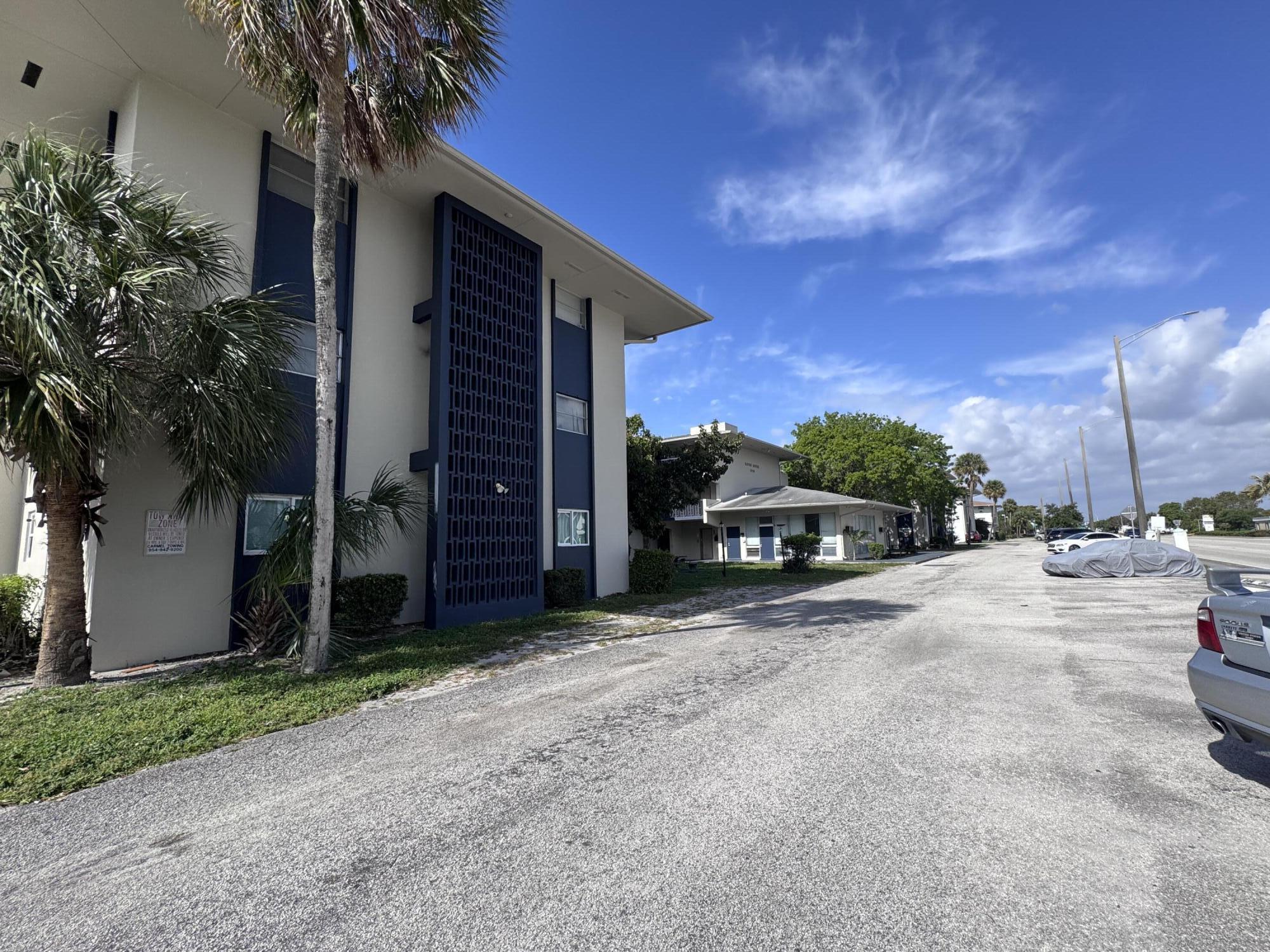 1150 E Sample Road 204 — photo