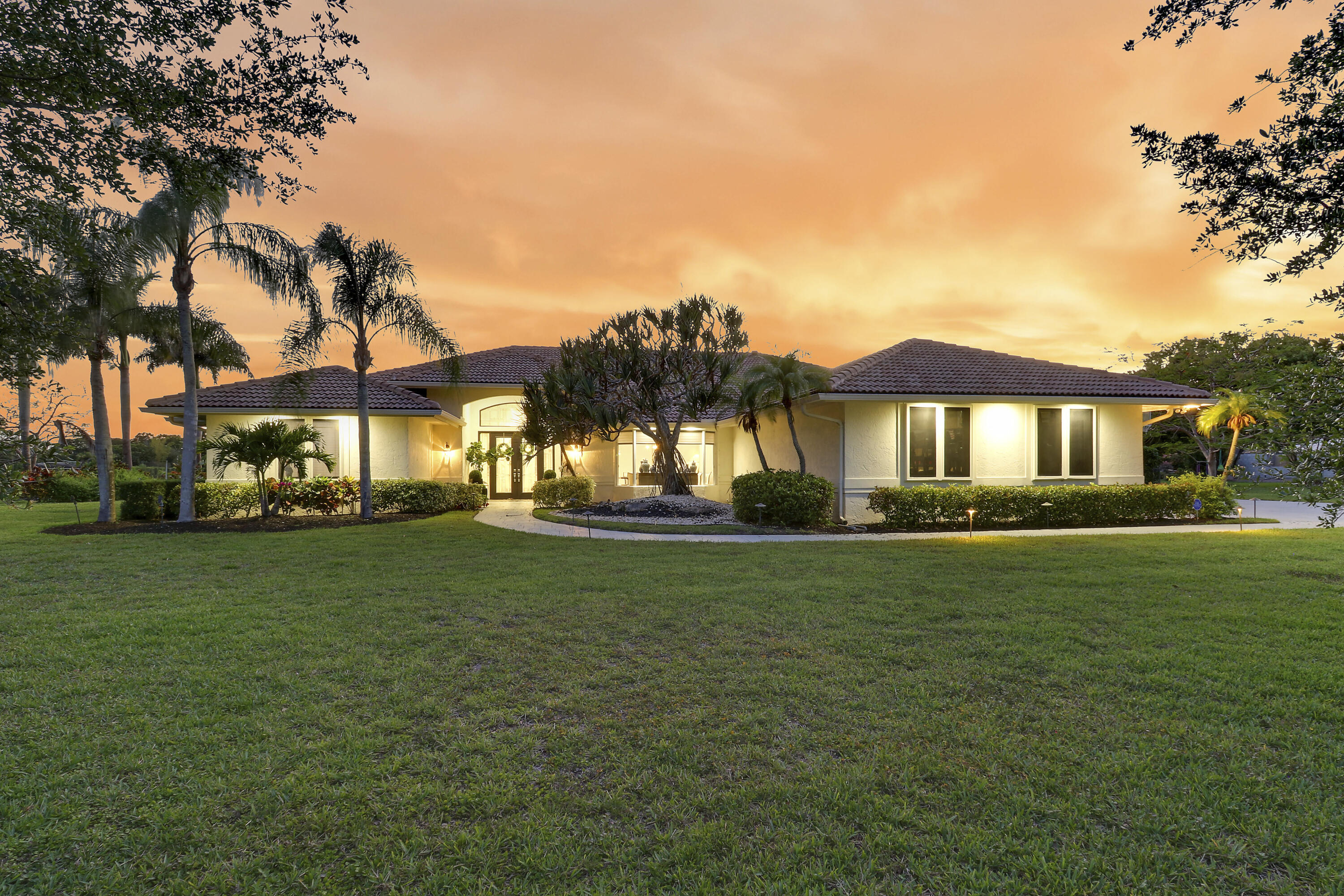8667 Steeplechase Drive — photo