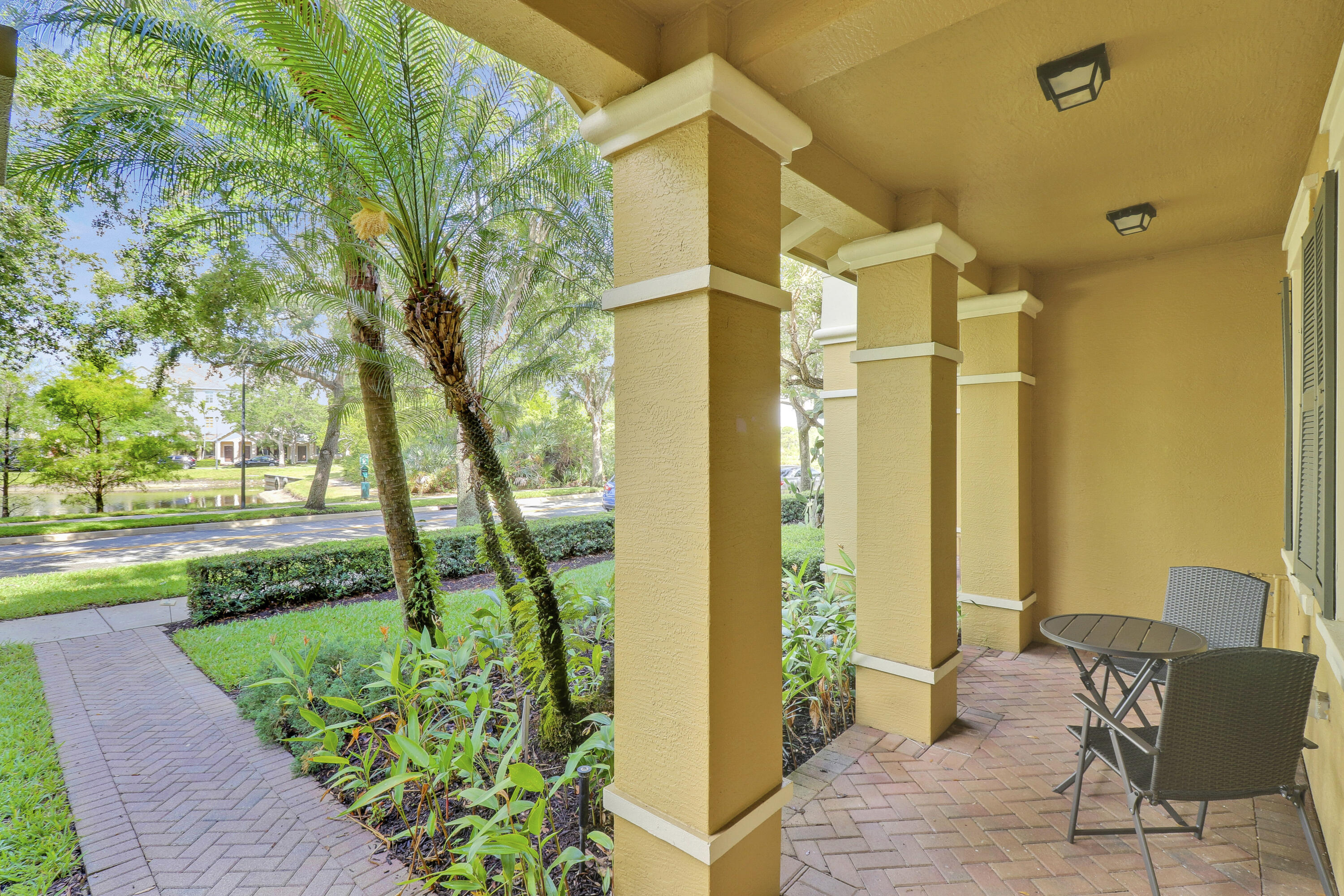 123 E Thatch Palm Circle, Jupiter, FL 33458 — photo 3