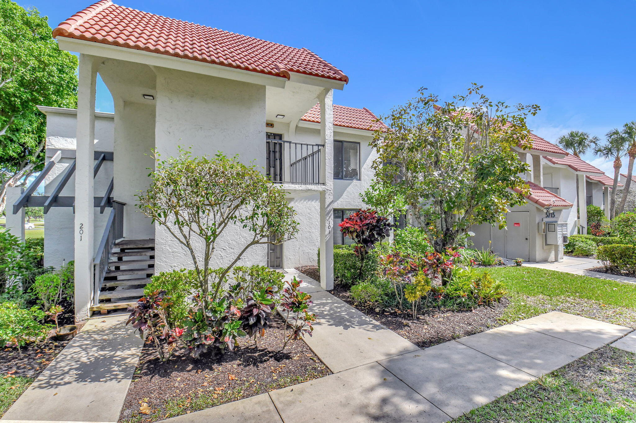 5715 Fairway Park Drive 201 — photo