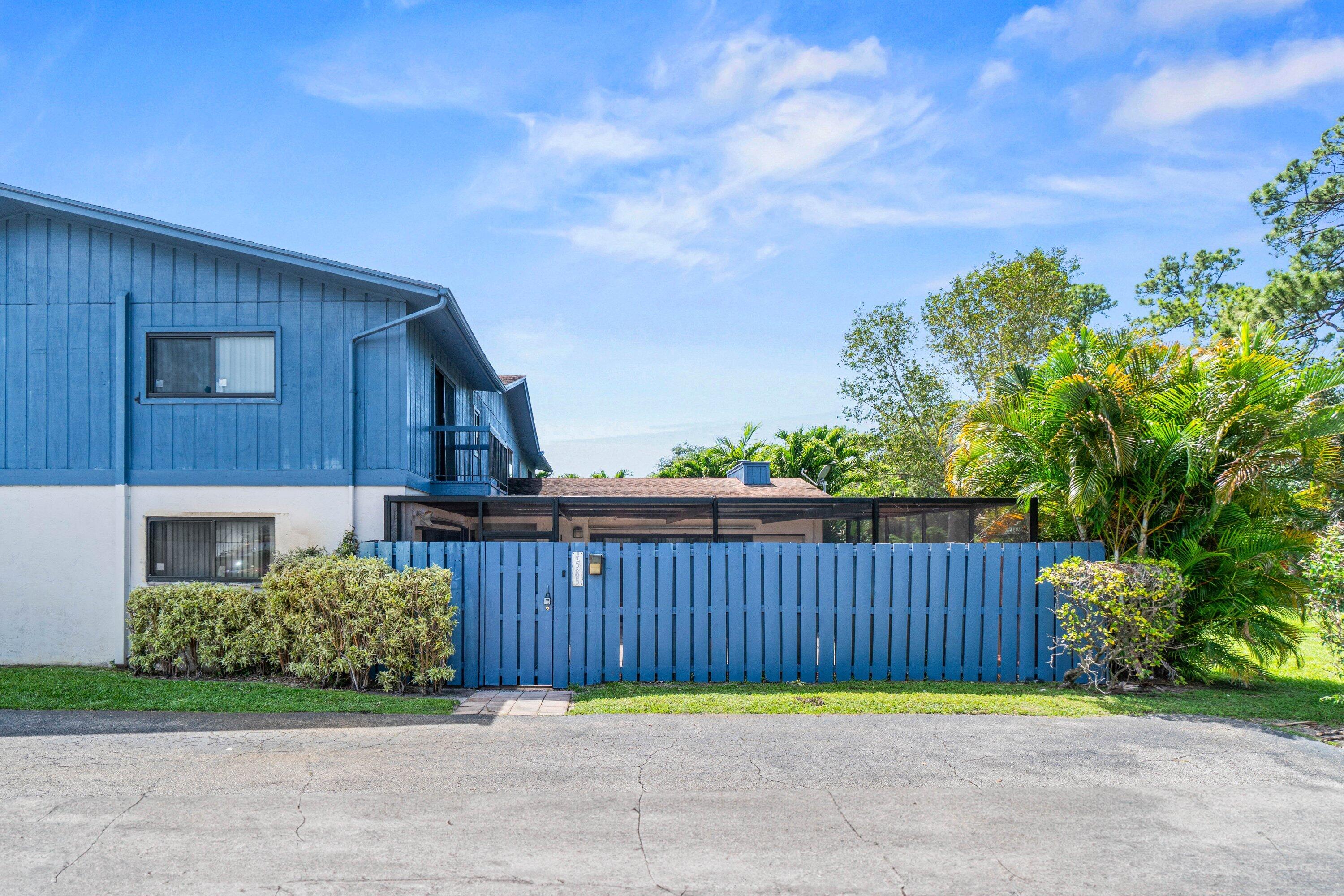 4585 Holly Lake Drive — photo