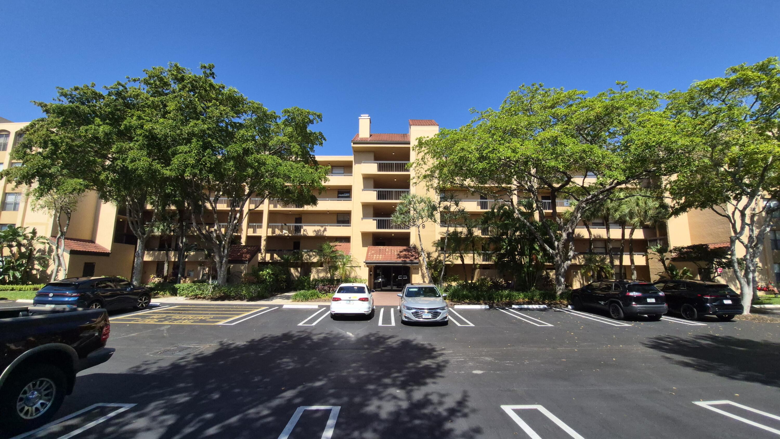 450 Egret Circle 9403 — photo