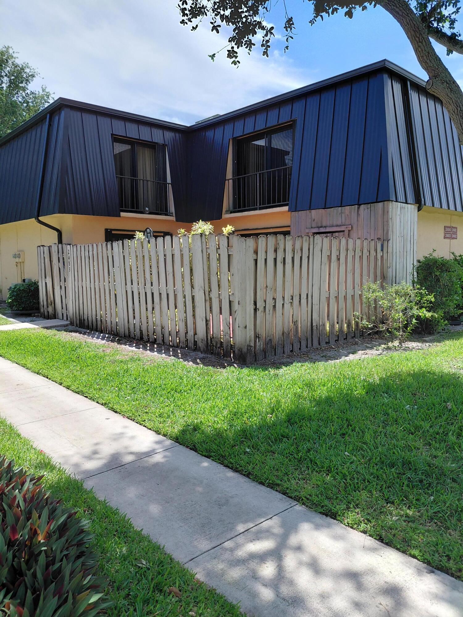 2403 S Waterside Drive 2403 — photo