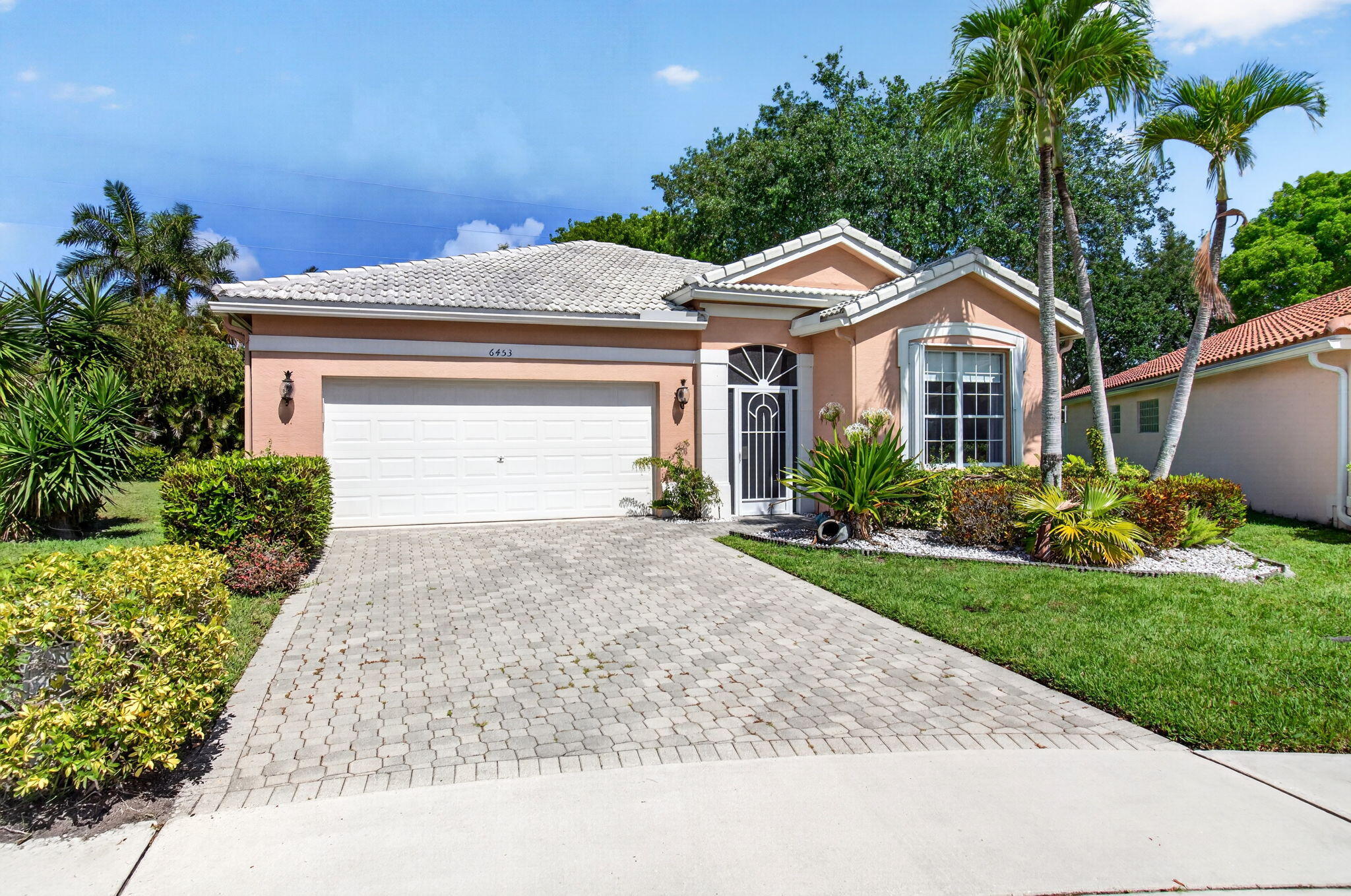 6453 Emerald Breeze Way — photo