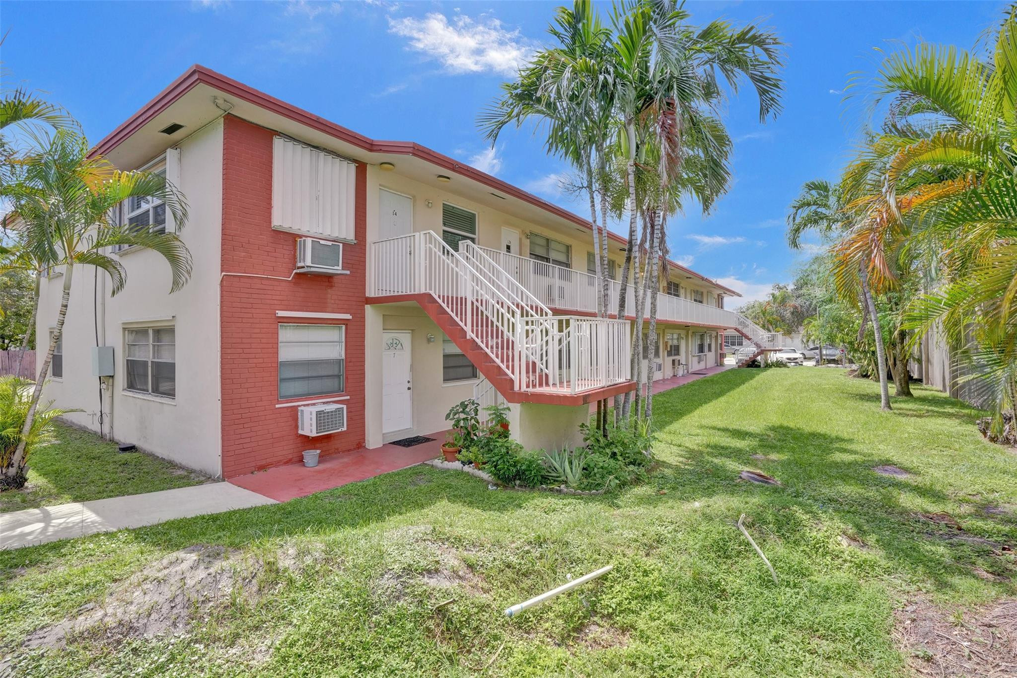2915 Plunkett Street 5D — photo