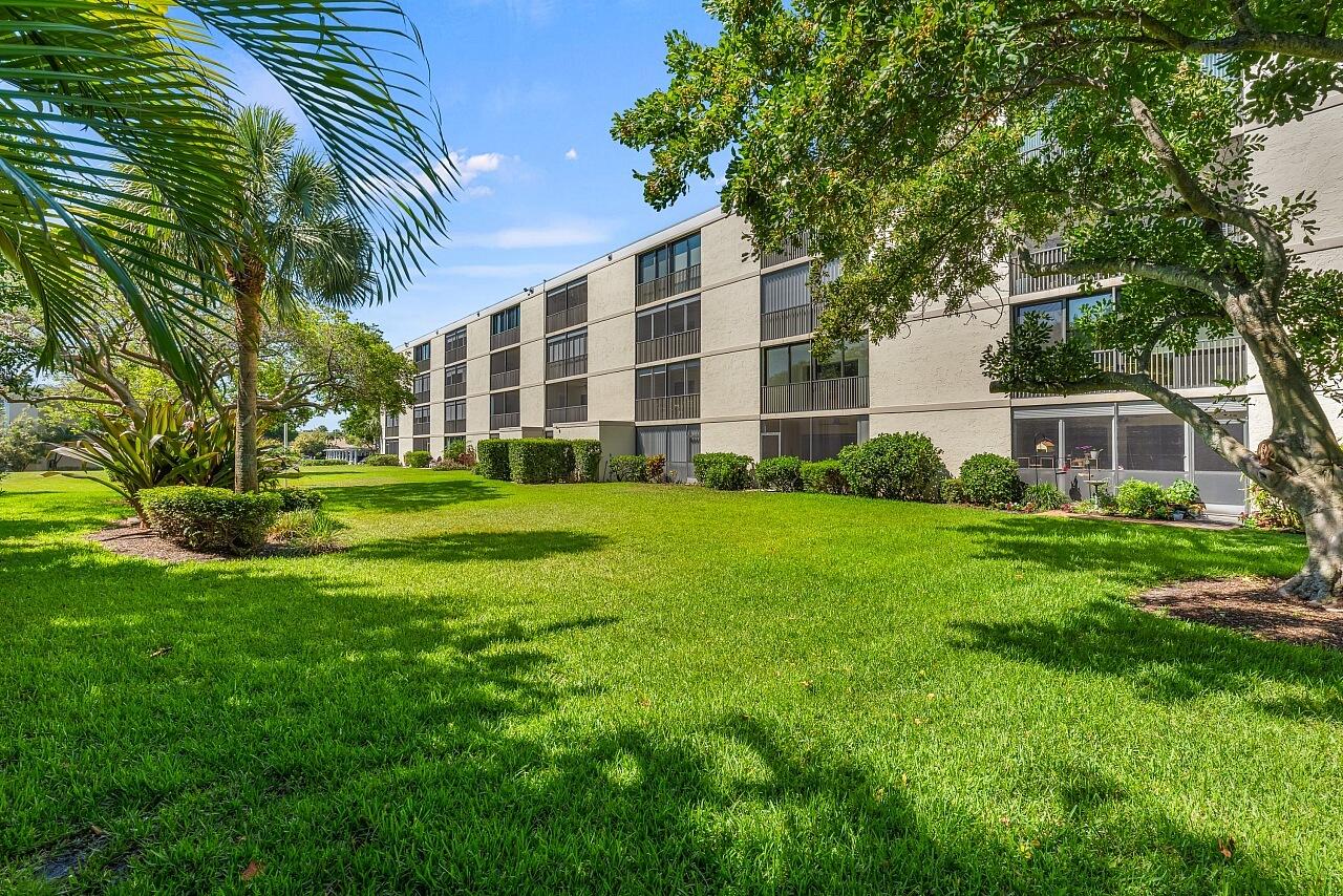 300 N Highway A1a 203C — photo