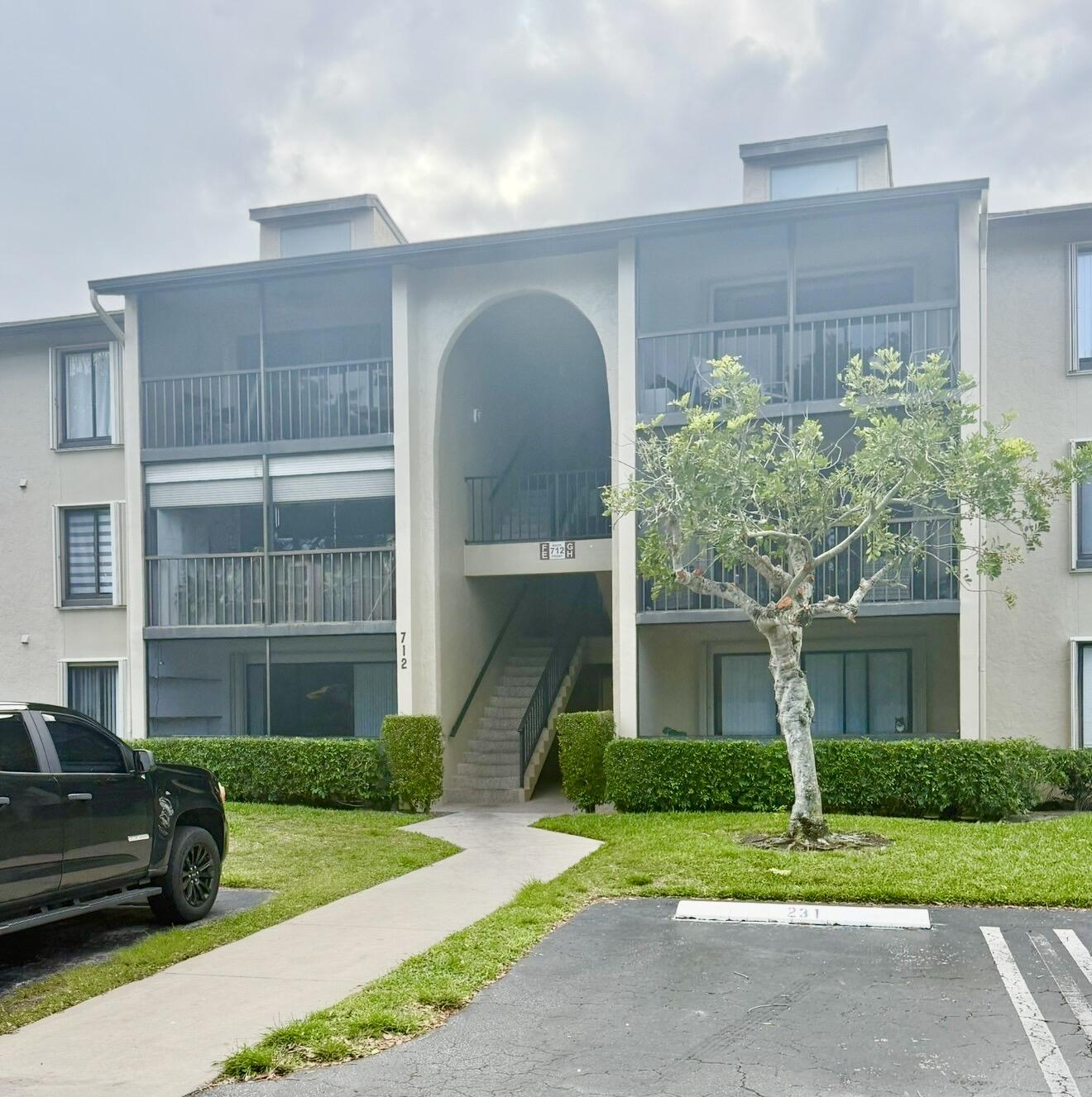 712 Sunny Pine Way E3 — photo