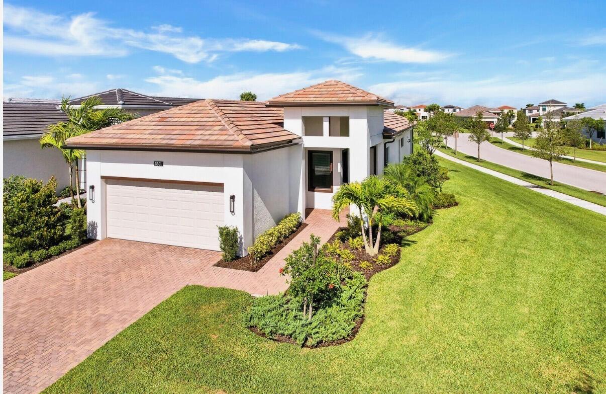 5501 Santa Rosa Lane — photo