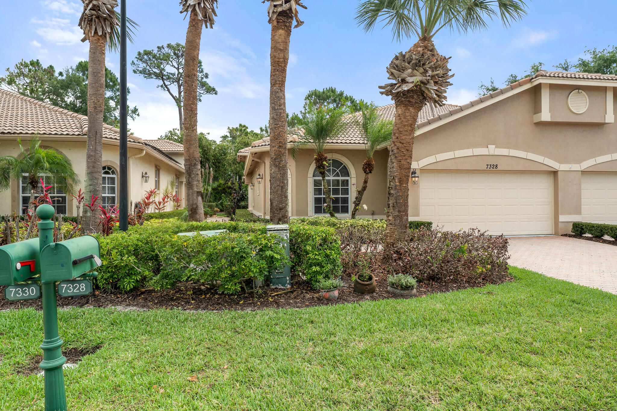 7328 Sea Pines Court — photo
