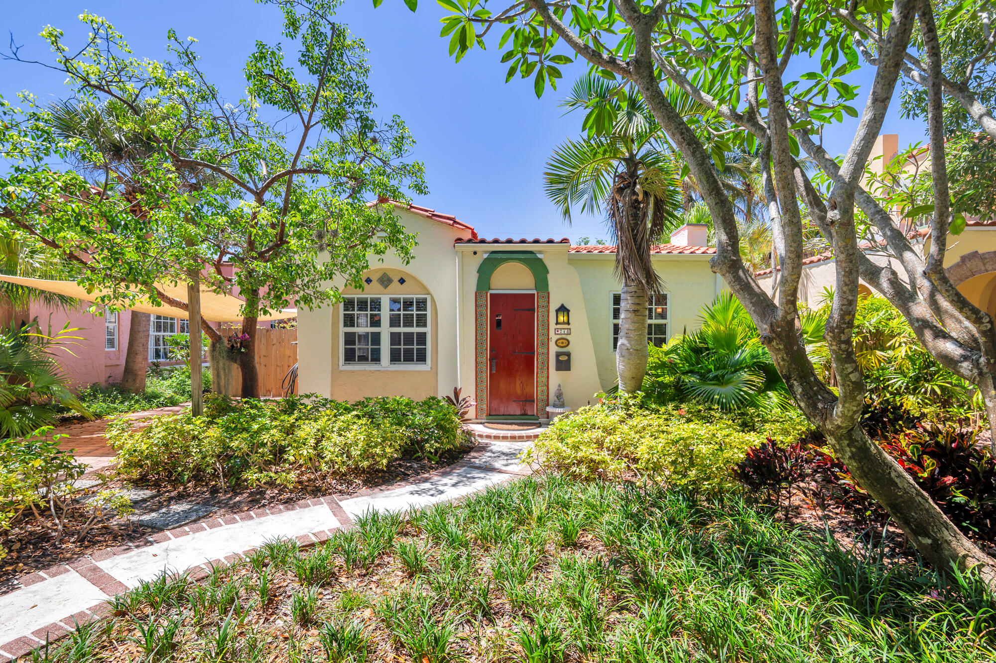714 Sunset Road — photo