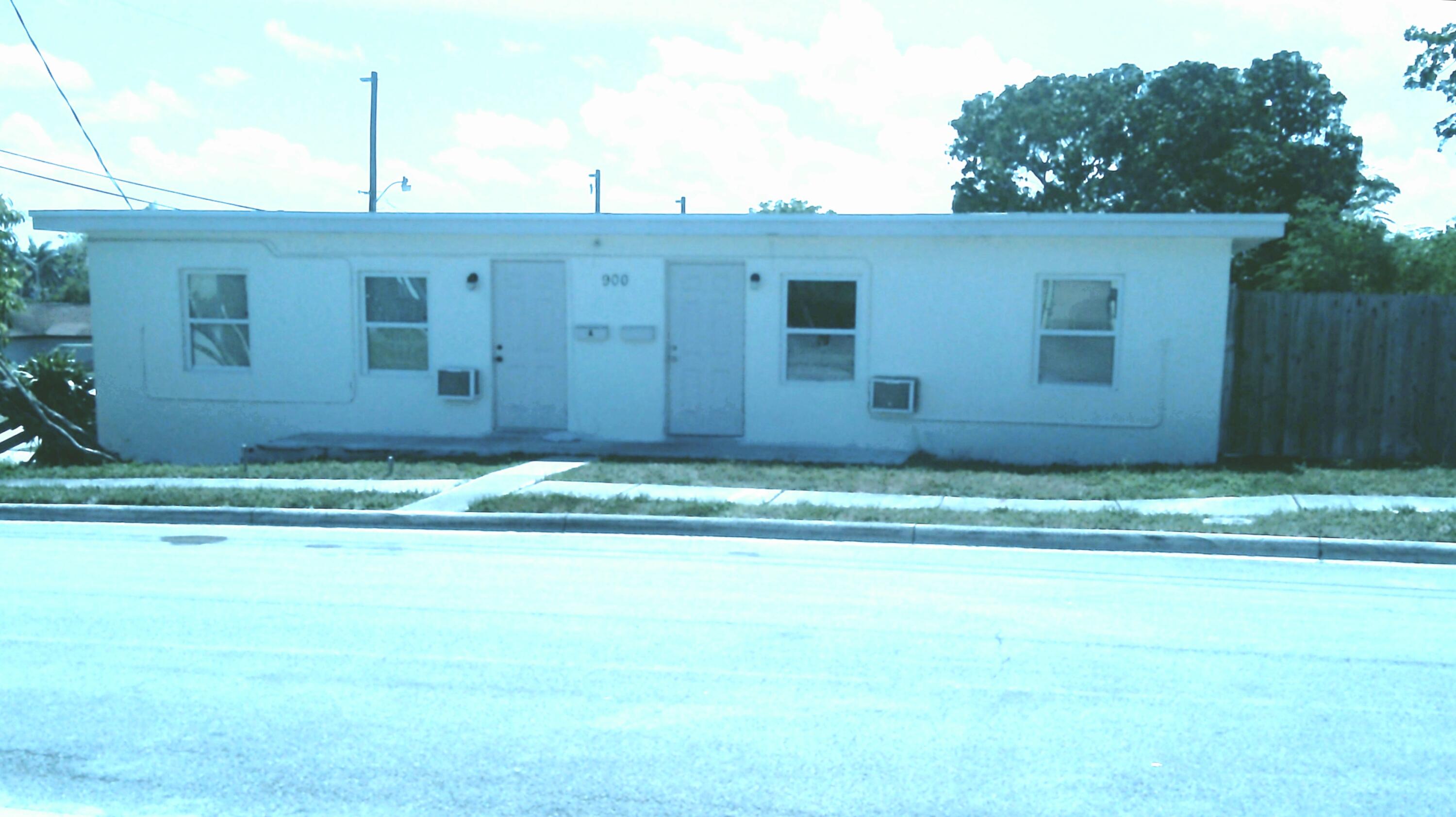 900 W 9th Street — photo