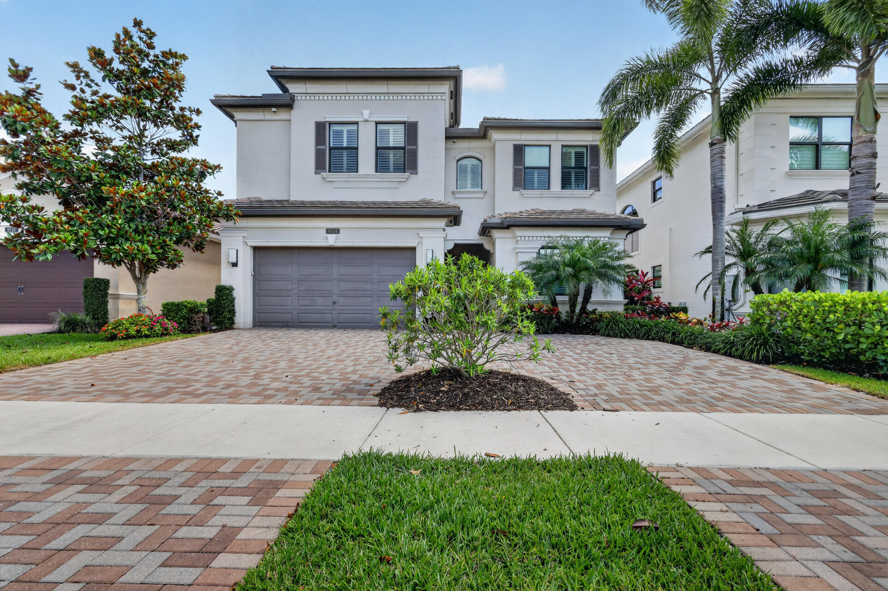 9524 Eden Roc Court — photo