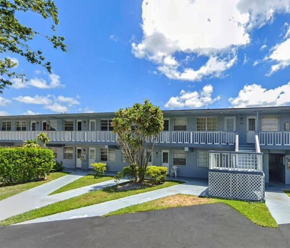 701 Pine Drive 107 — photo