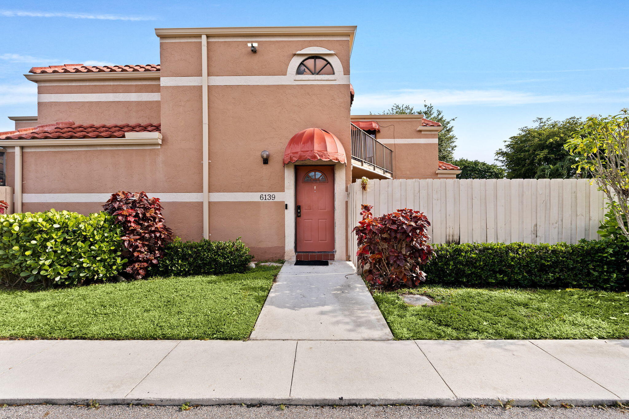 6139 Seven Springs Boulevard — photo