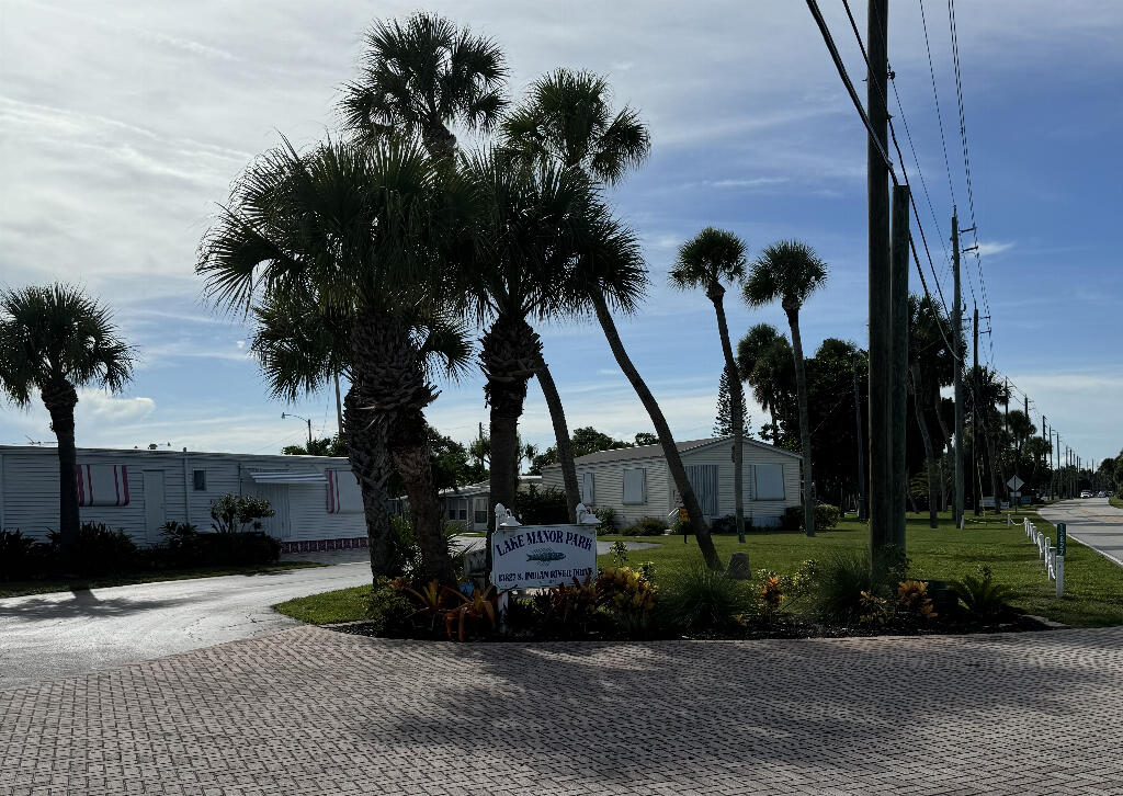 13827 S Indian River Drive 40 — photo