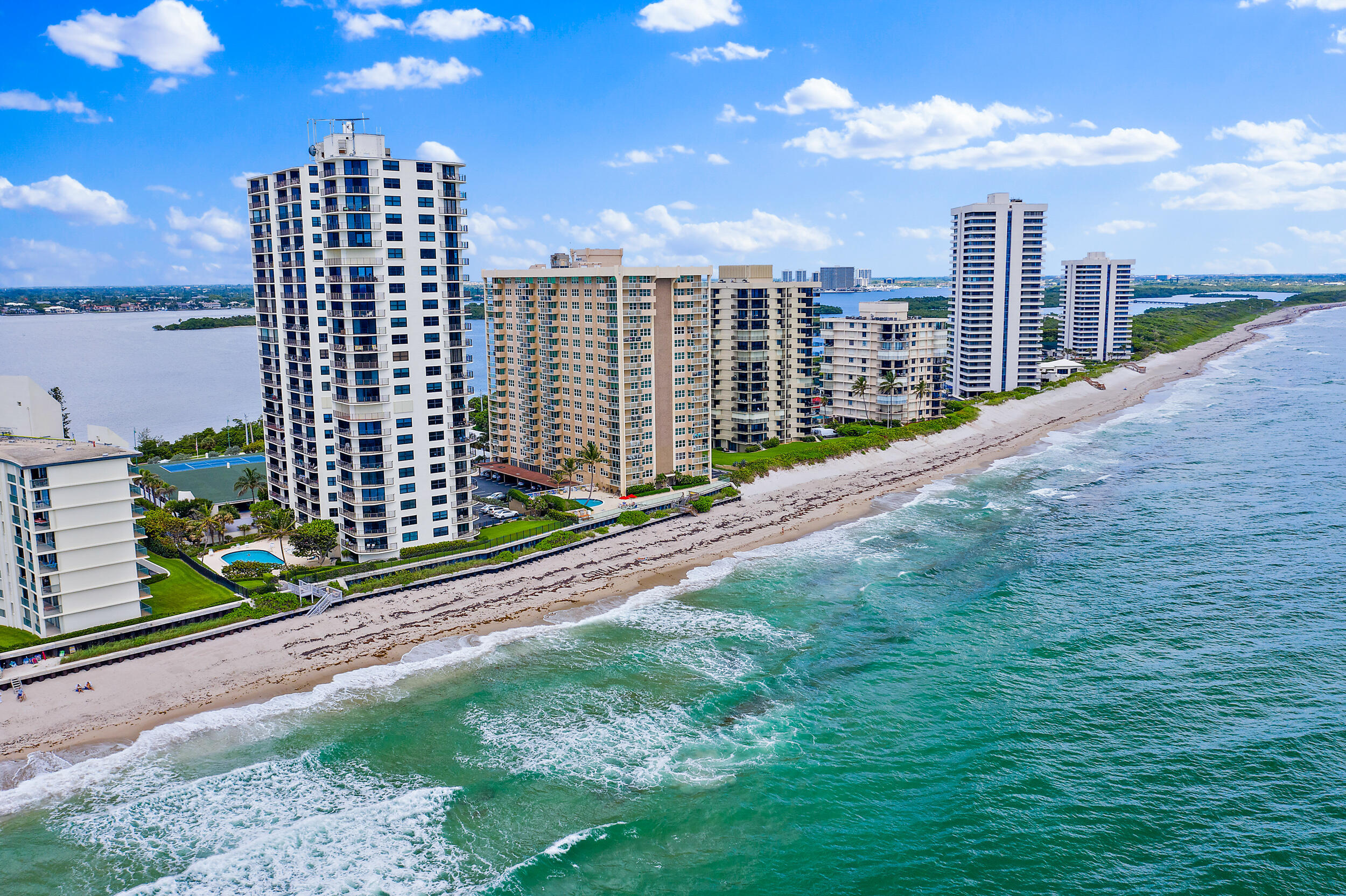5420 N Ocean Drive 305 — photo
