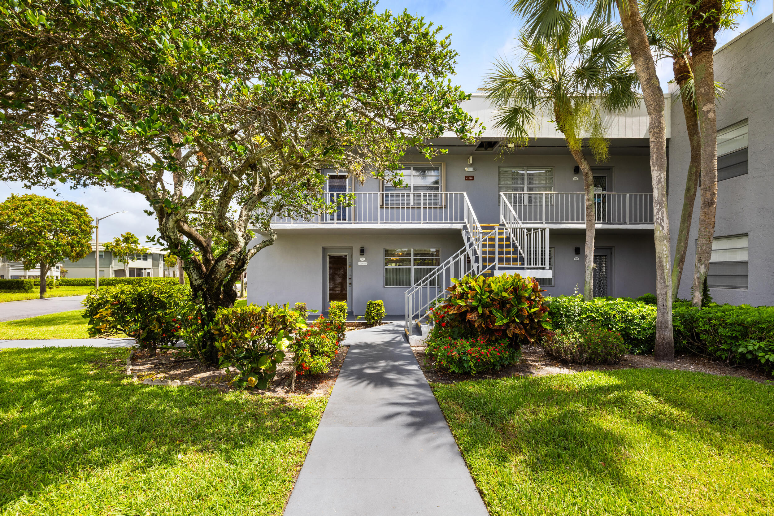 97 Flanders C — photo
