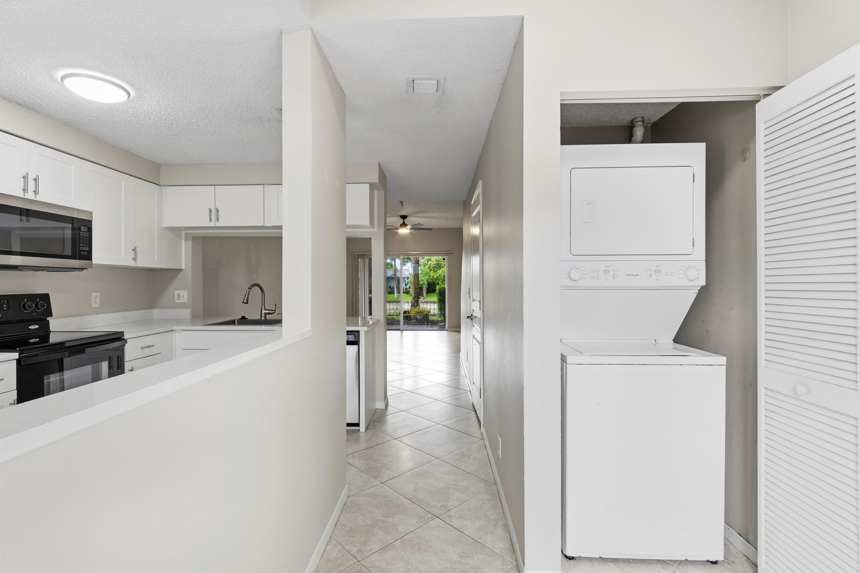 5380 Jubilee Way 200 — photo