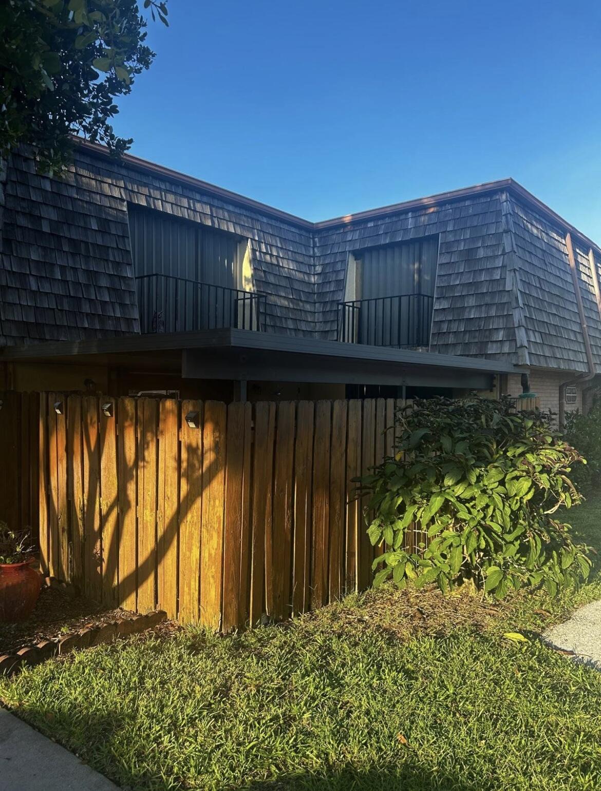 341 Lake Arbor Drive — photo