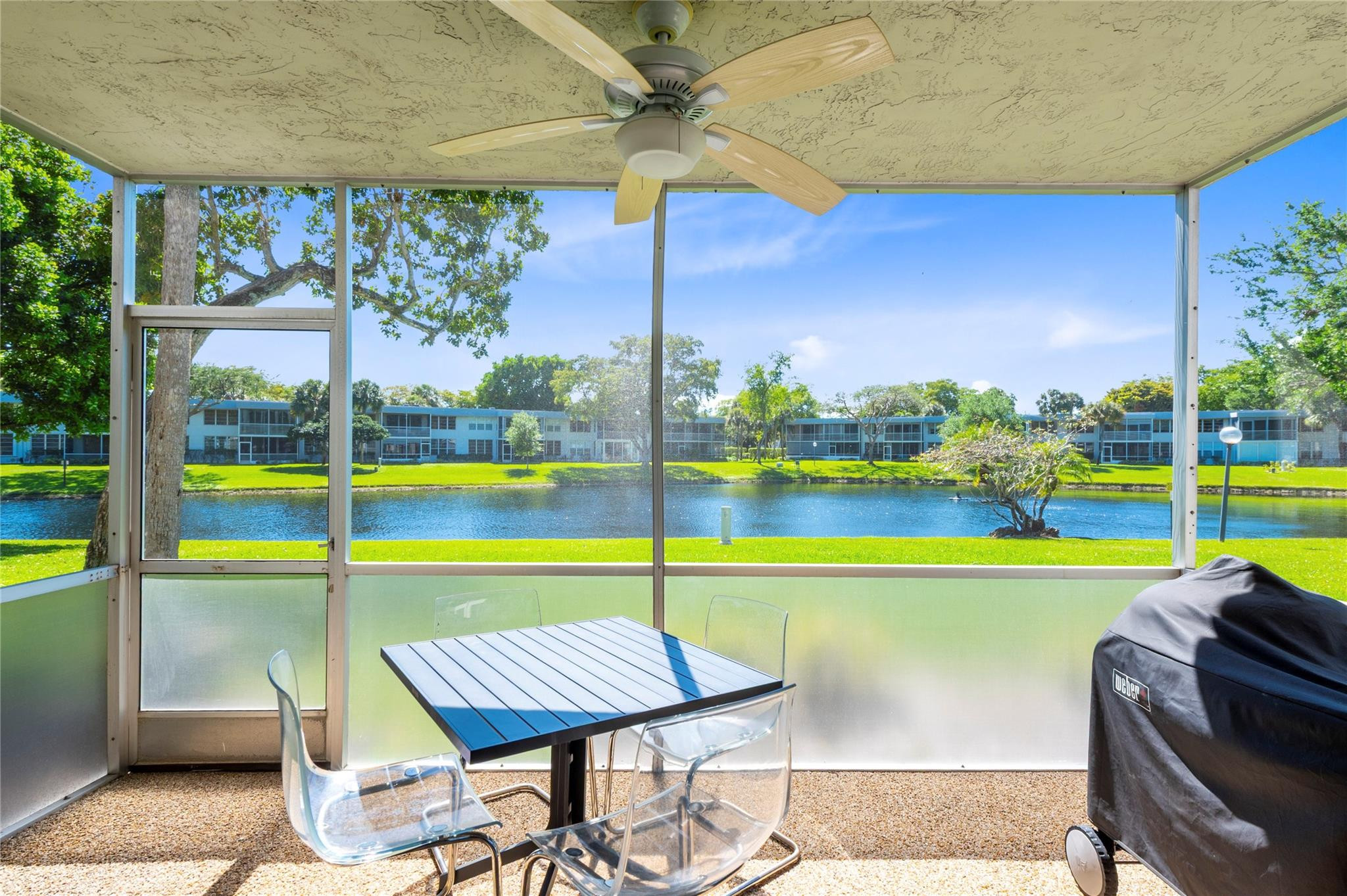 4240 Oaks Terrace 105 — photo