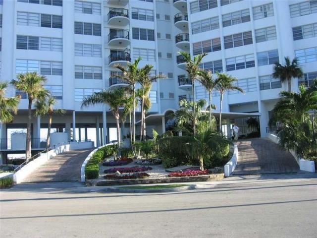 11930 N Bayshore Drive N 706 — photo
