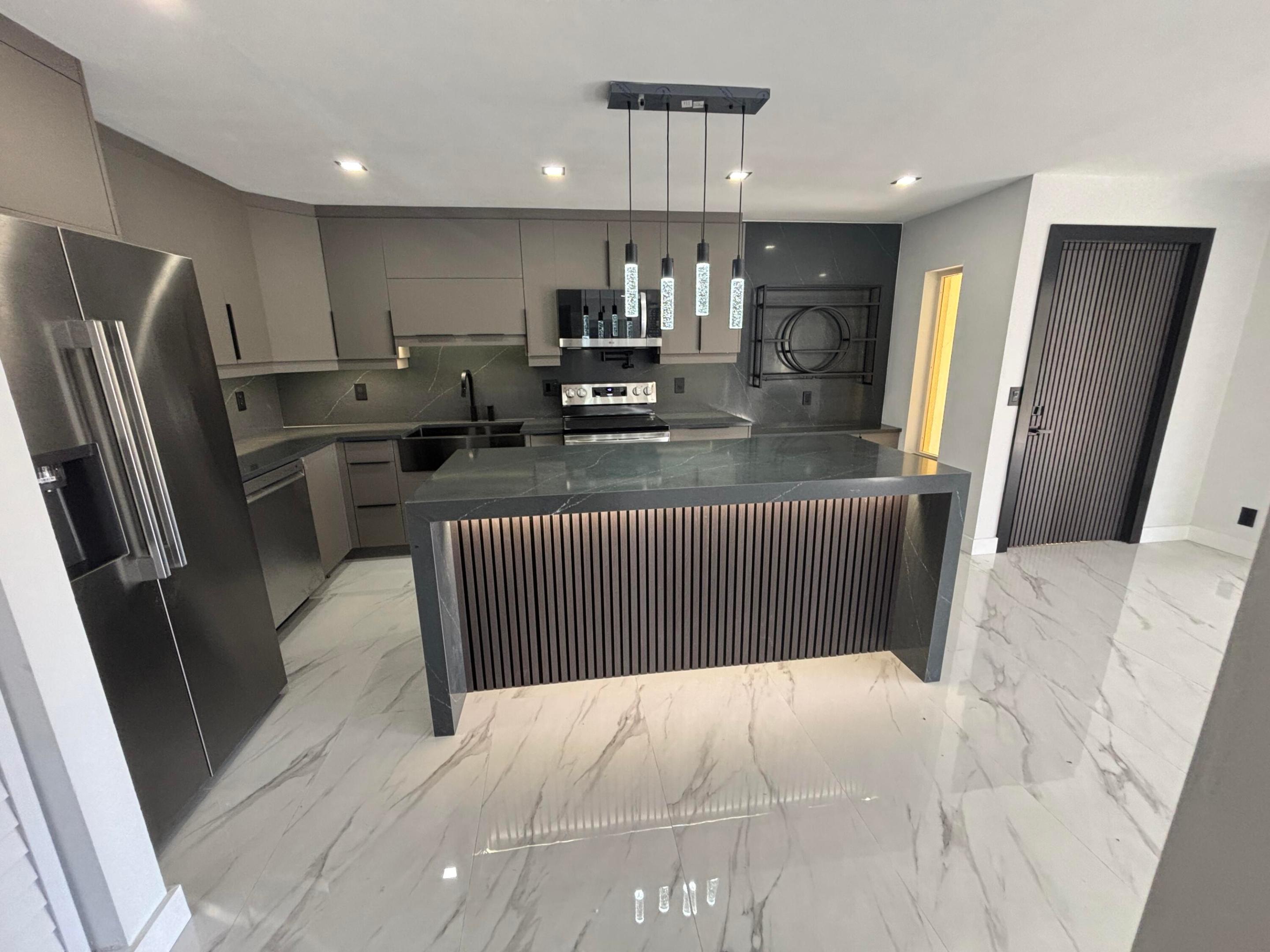 4695 Sable Pine Circle C2 — photo