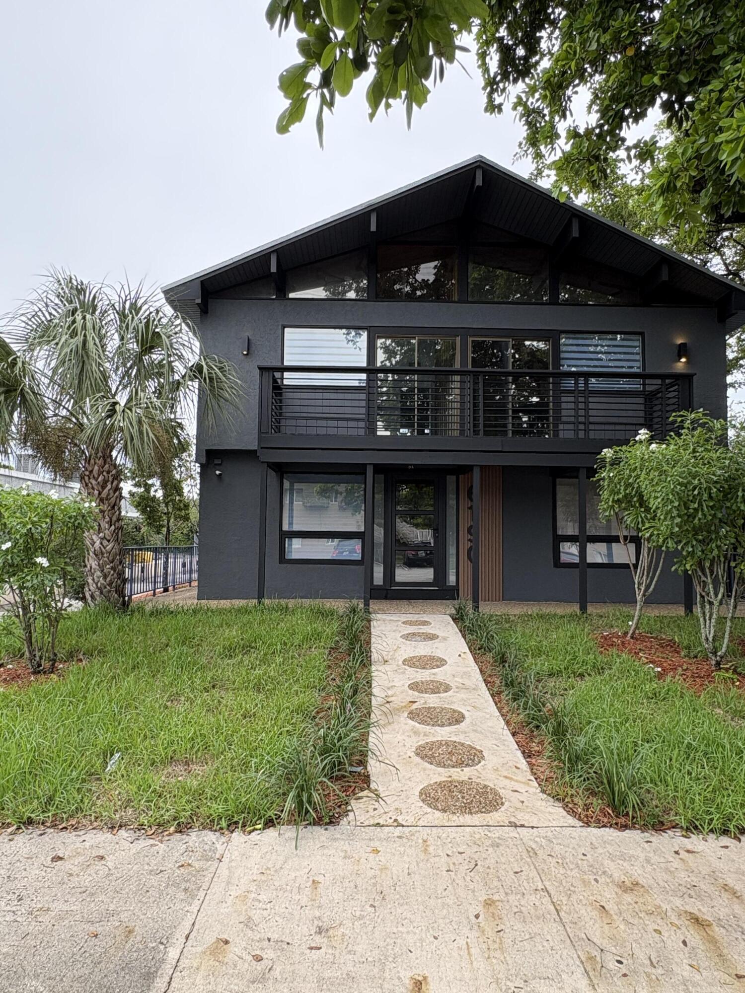 6190 NW 11th Street — photo